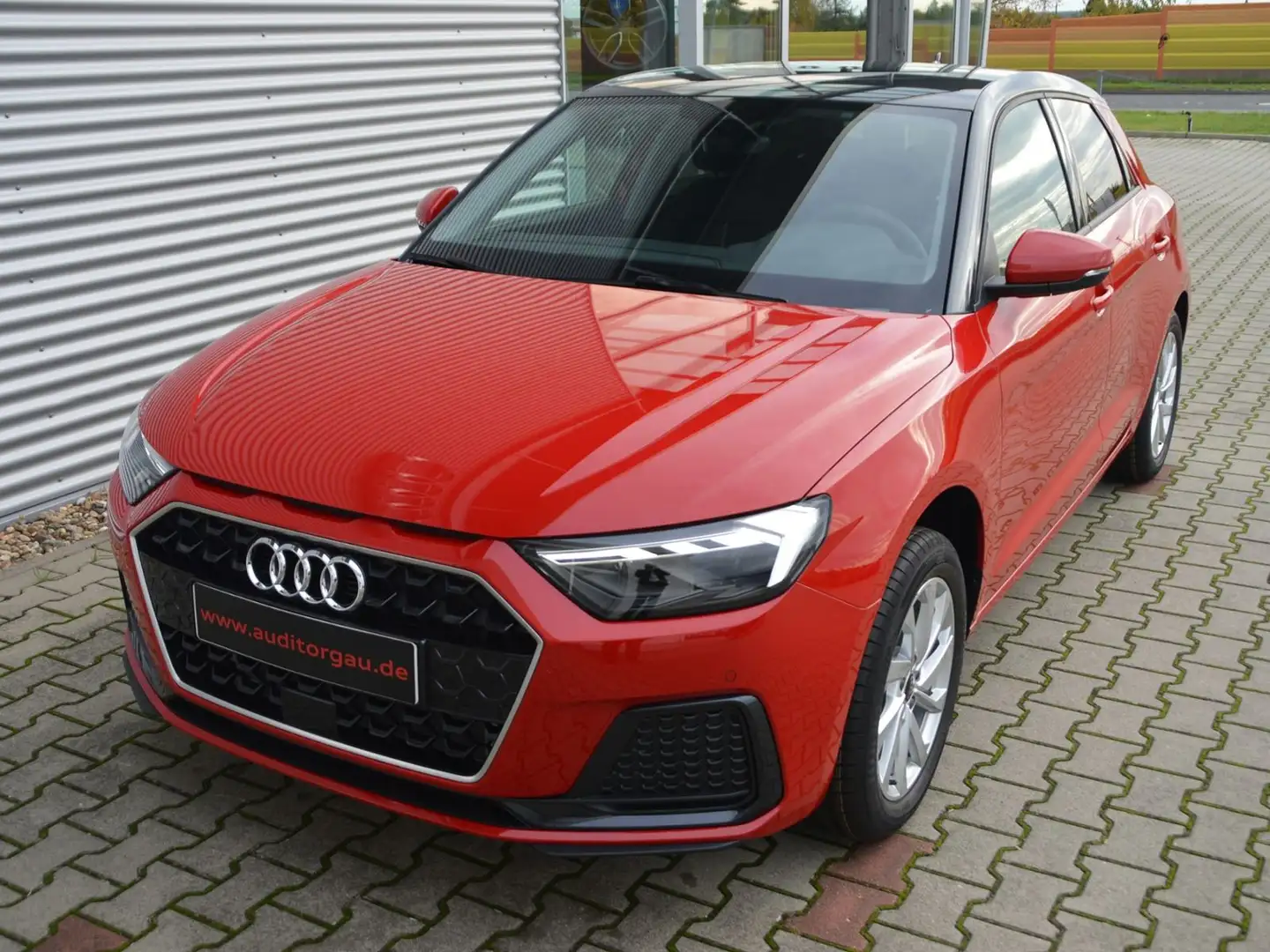 Audi A1 Sportback advanced 30 TFSI 81(110) kW(PS) S t Rot - 2