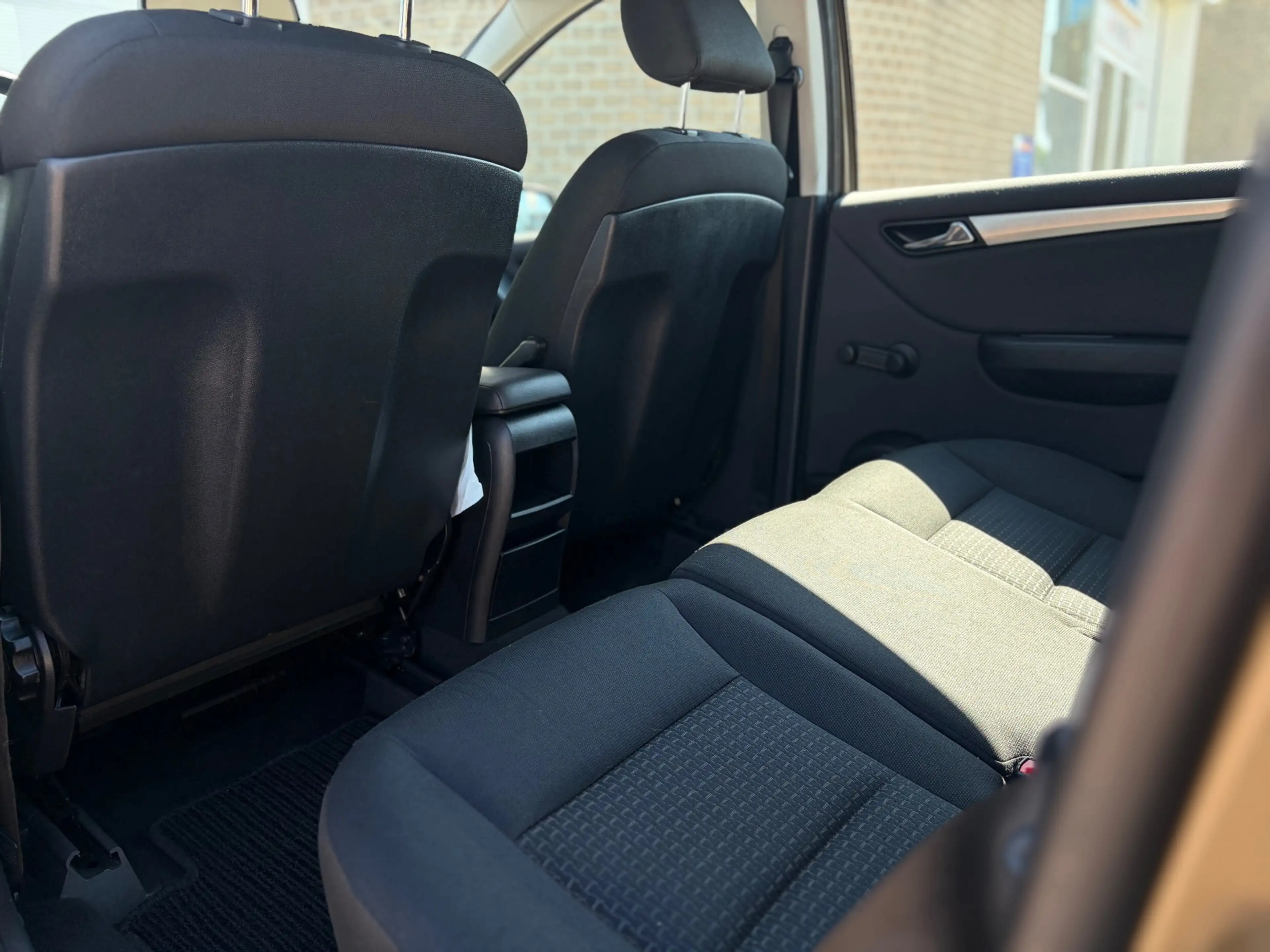 Mercedes-Benz B 160 BlueEFFICIENCY Business Class — photo 39