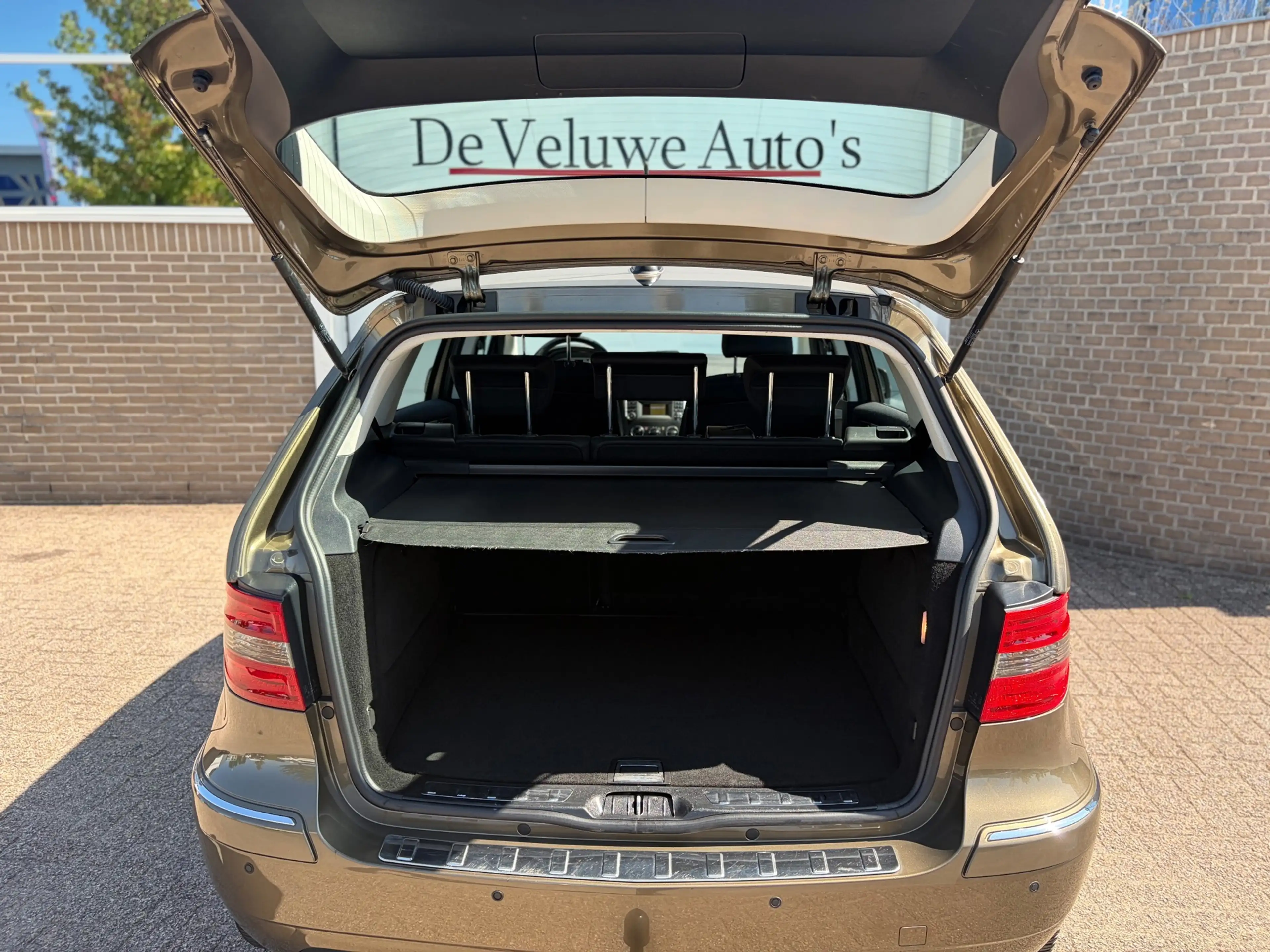 Mercedes-Benz B 160 BlueEFFICIENCY Business Class — photo 40