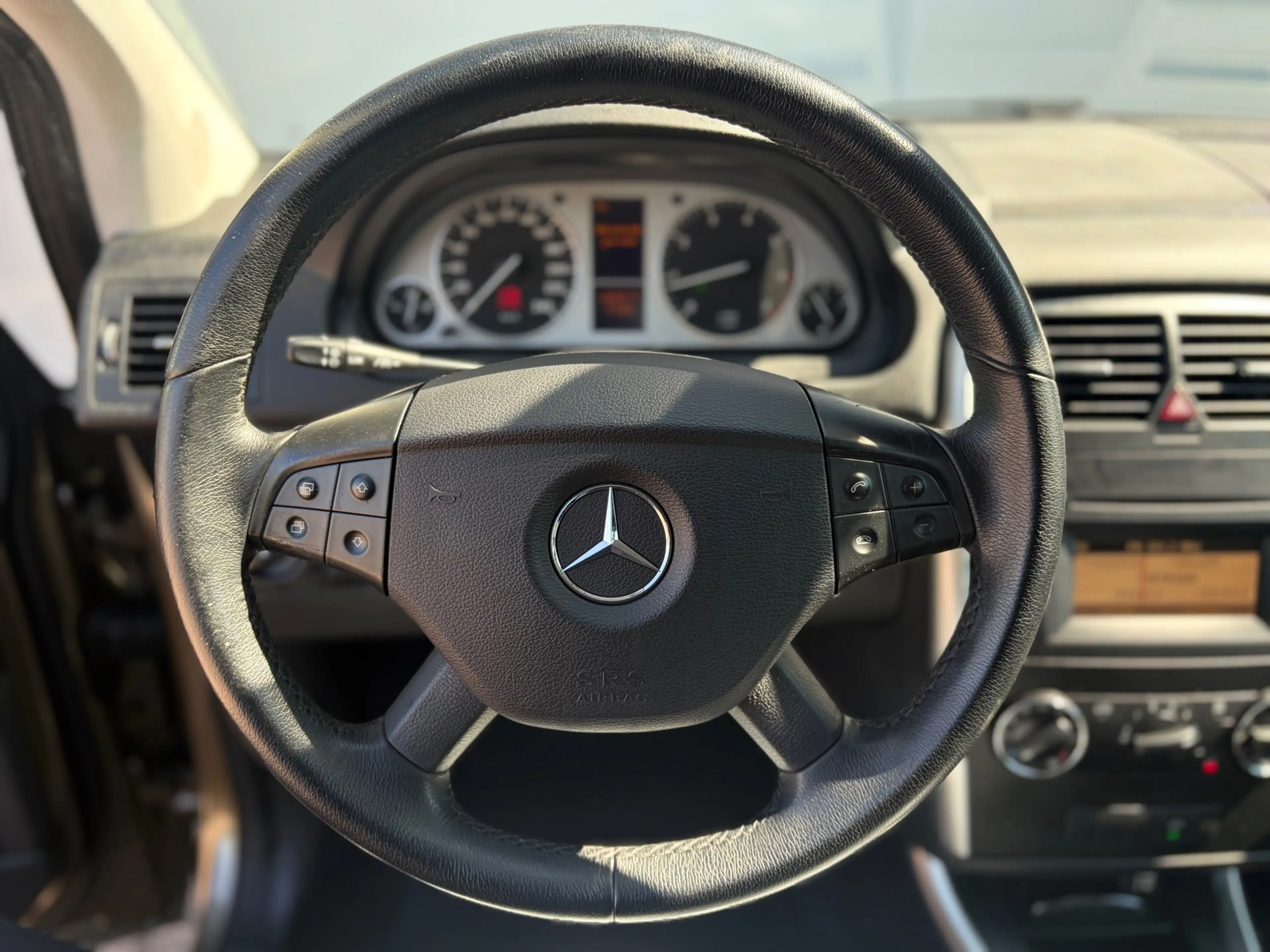 Mercedes-Benz B 160 BlueEFFICIENCY Business Class — photo 25