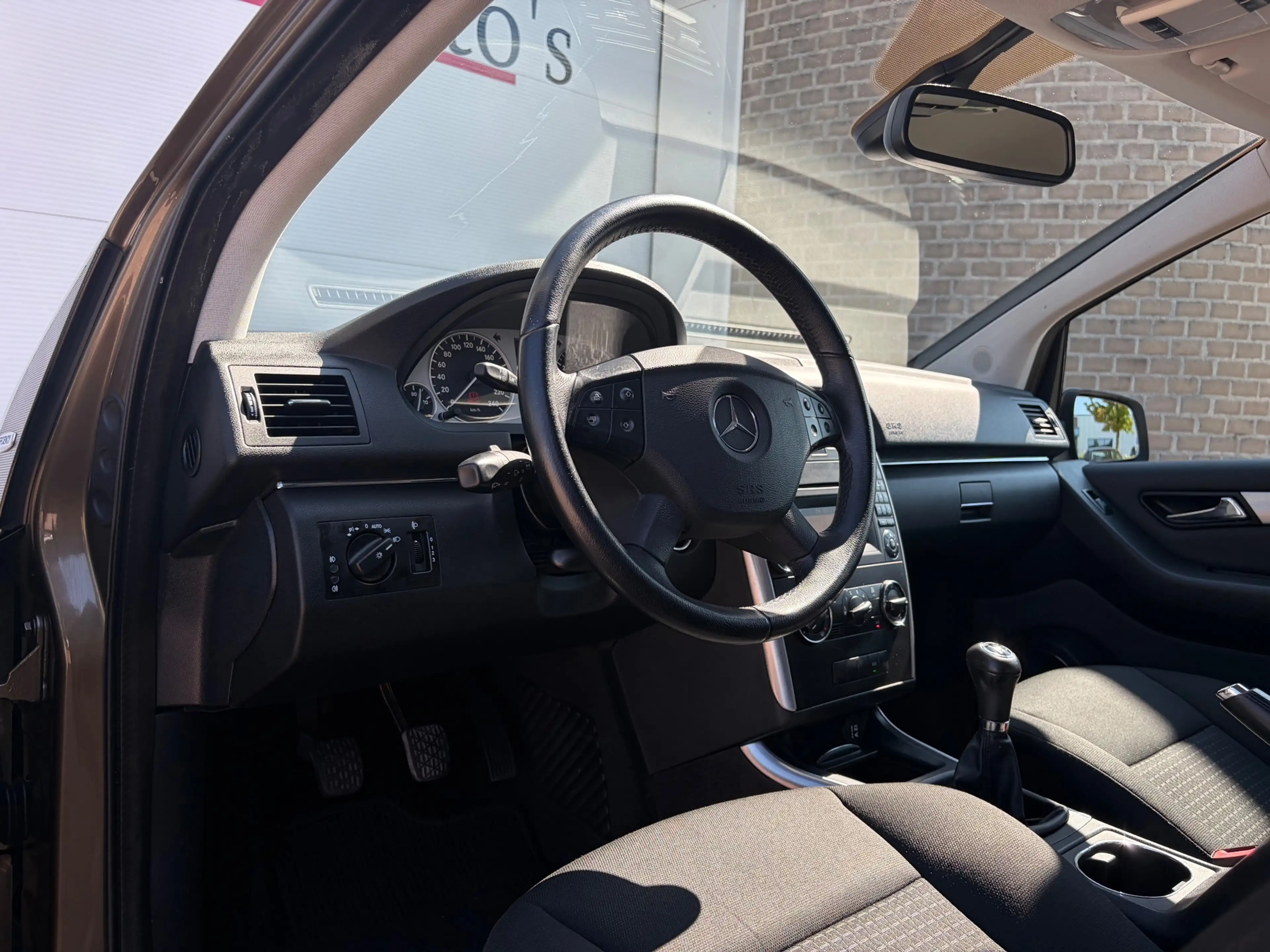 Mercedes-Benz B 160 BlueEFFICIENCY Business Class — photo 24