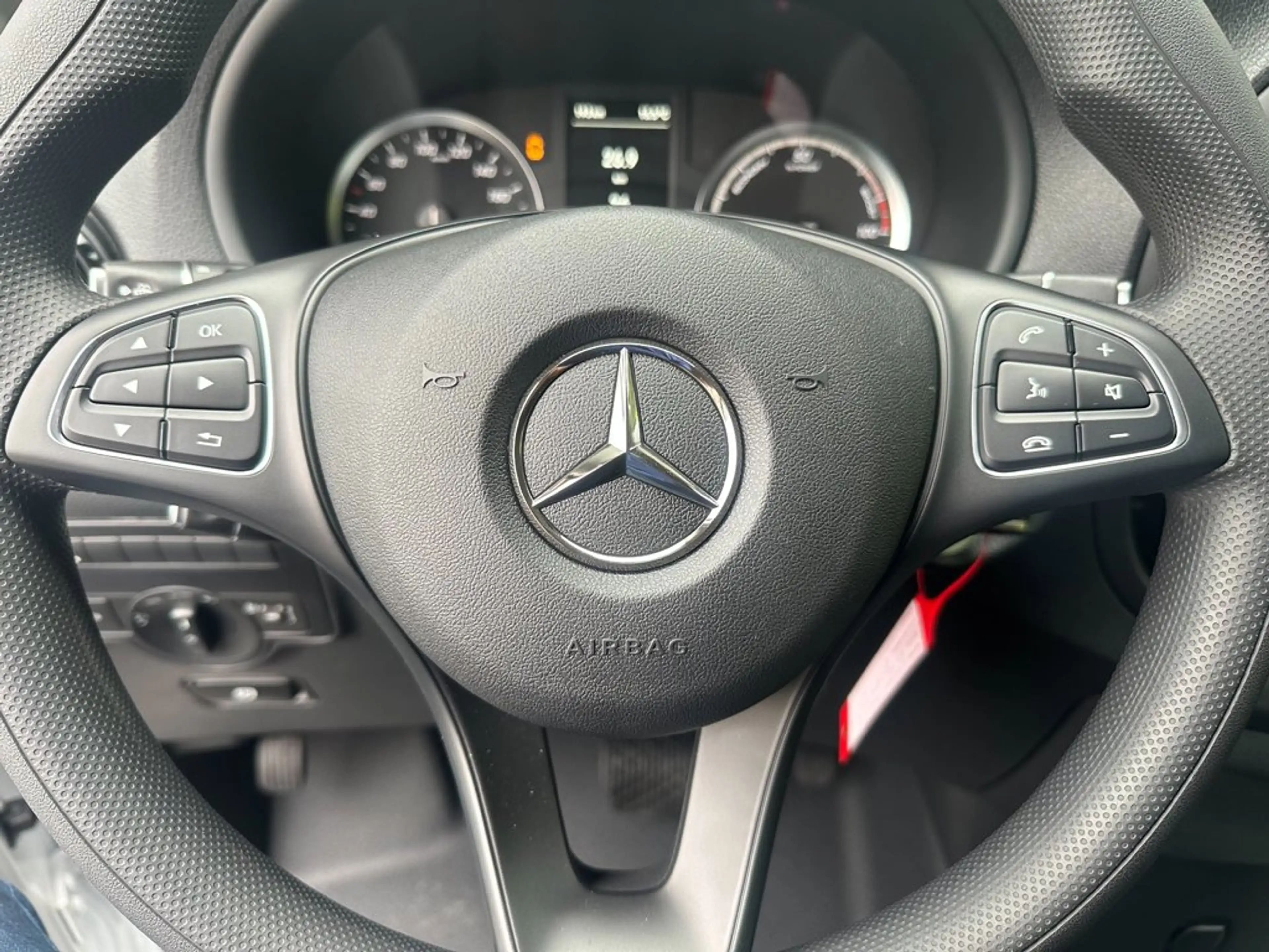 Mercedes-Benz Vito EVITO EVito 112 L2 85KW 60kWh Cruisecontrole Achte — photo 7
