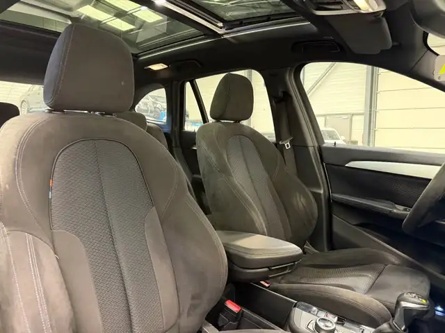 BMW X1 view 13