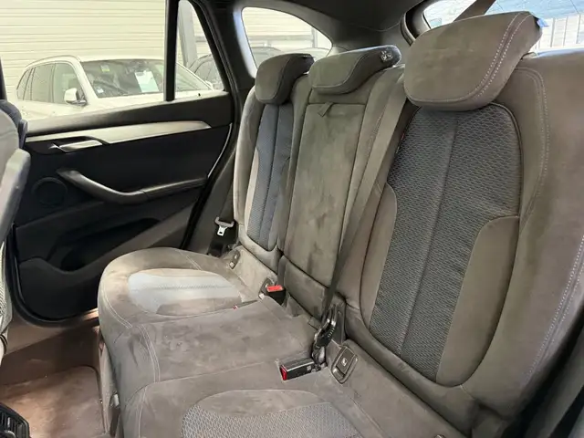 BMW X1 view 12