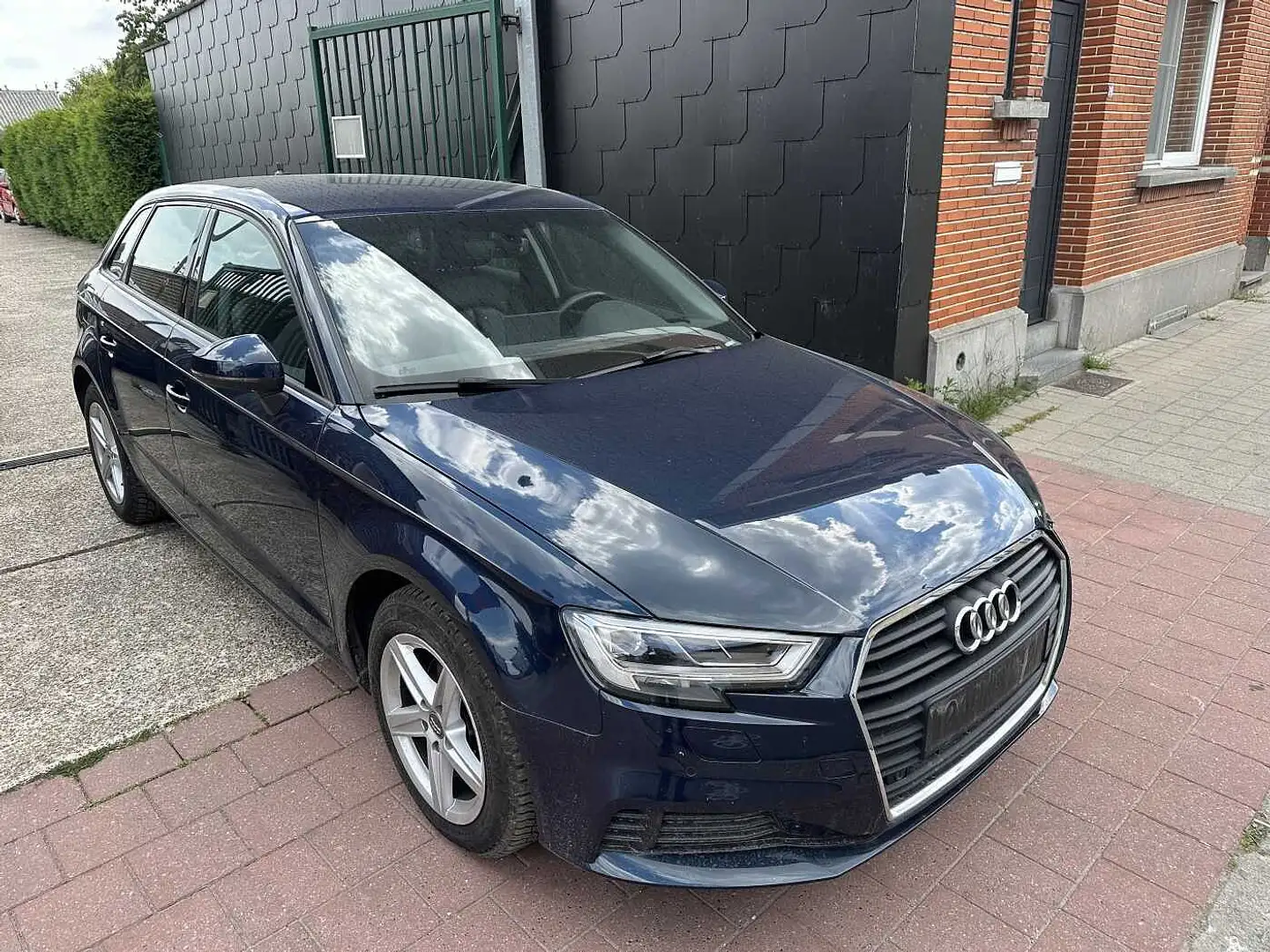 Audi A3 SPORTBACK 30 TFSI MET 40DKM HANDELAARS & EXPORT Blauw - 2