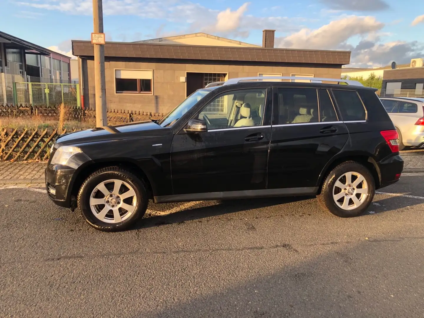 Mercedes-Benz GLK 220 GLK-Klasse Diesel CDI DPF 4Matic BE 7G-TRONIC Noir - 1