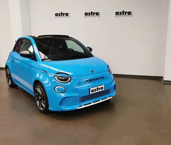 Abarth 500e Cabrio 42 kWh Scorpionissima