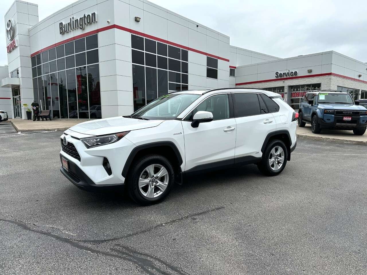 2021 Toyota RAV4 Hybrid XLE AWD
