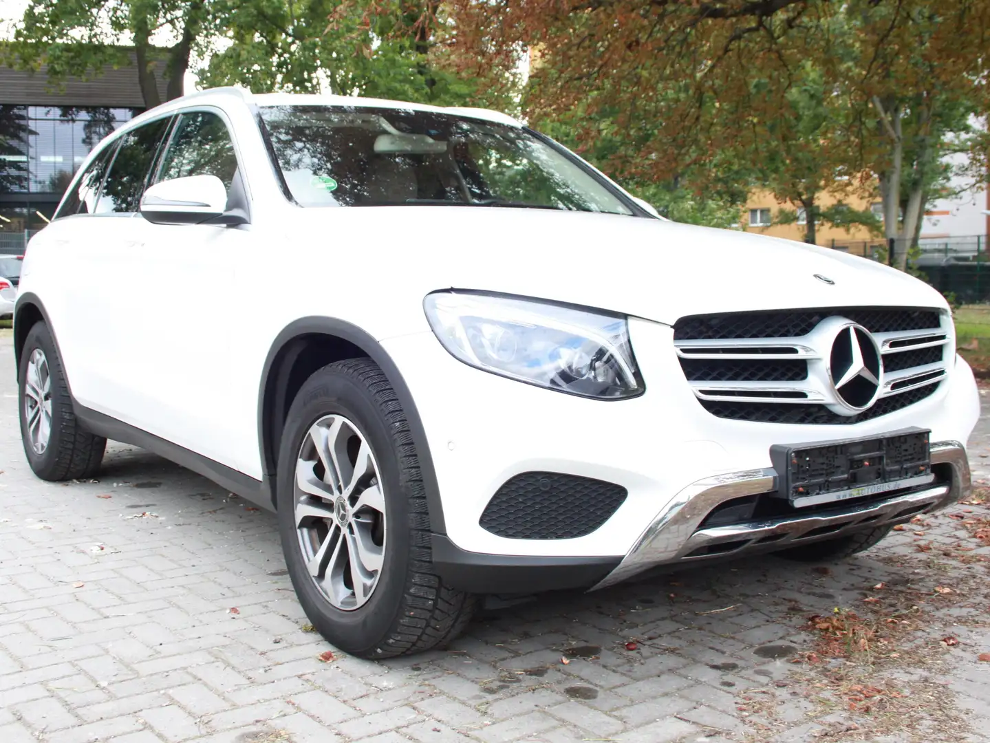 Mercedes-Benz GLC 220 GLC Diesel d 4Matic 9G-TRONIC Exclusive Weiß - 1