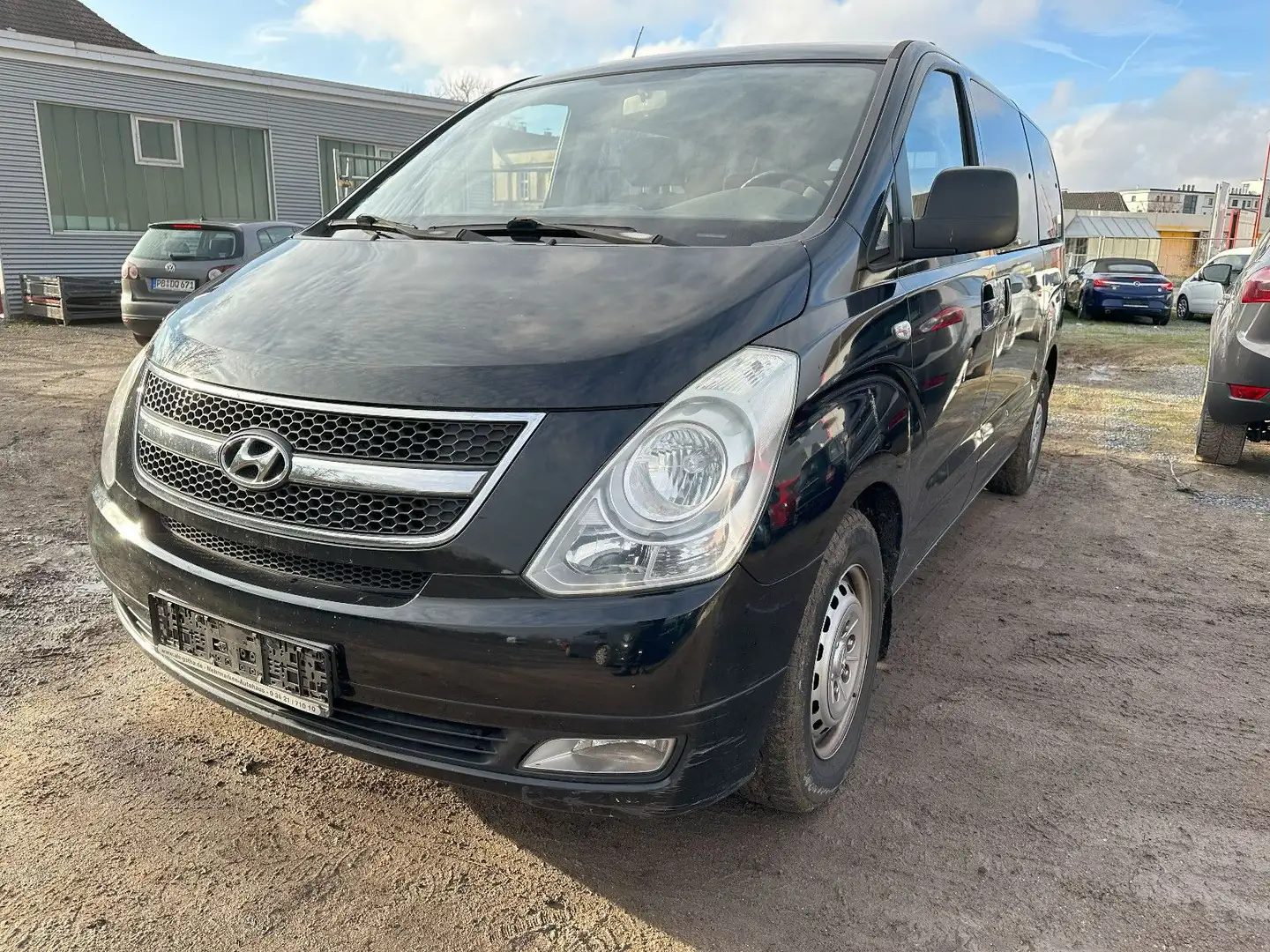 Hyundai H-1 Travel Zwart - 2