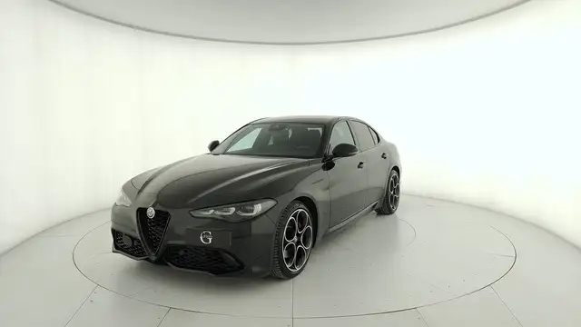 Alfa Romeo Giulia 2.2 t Competizione 160cv auto