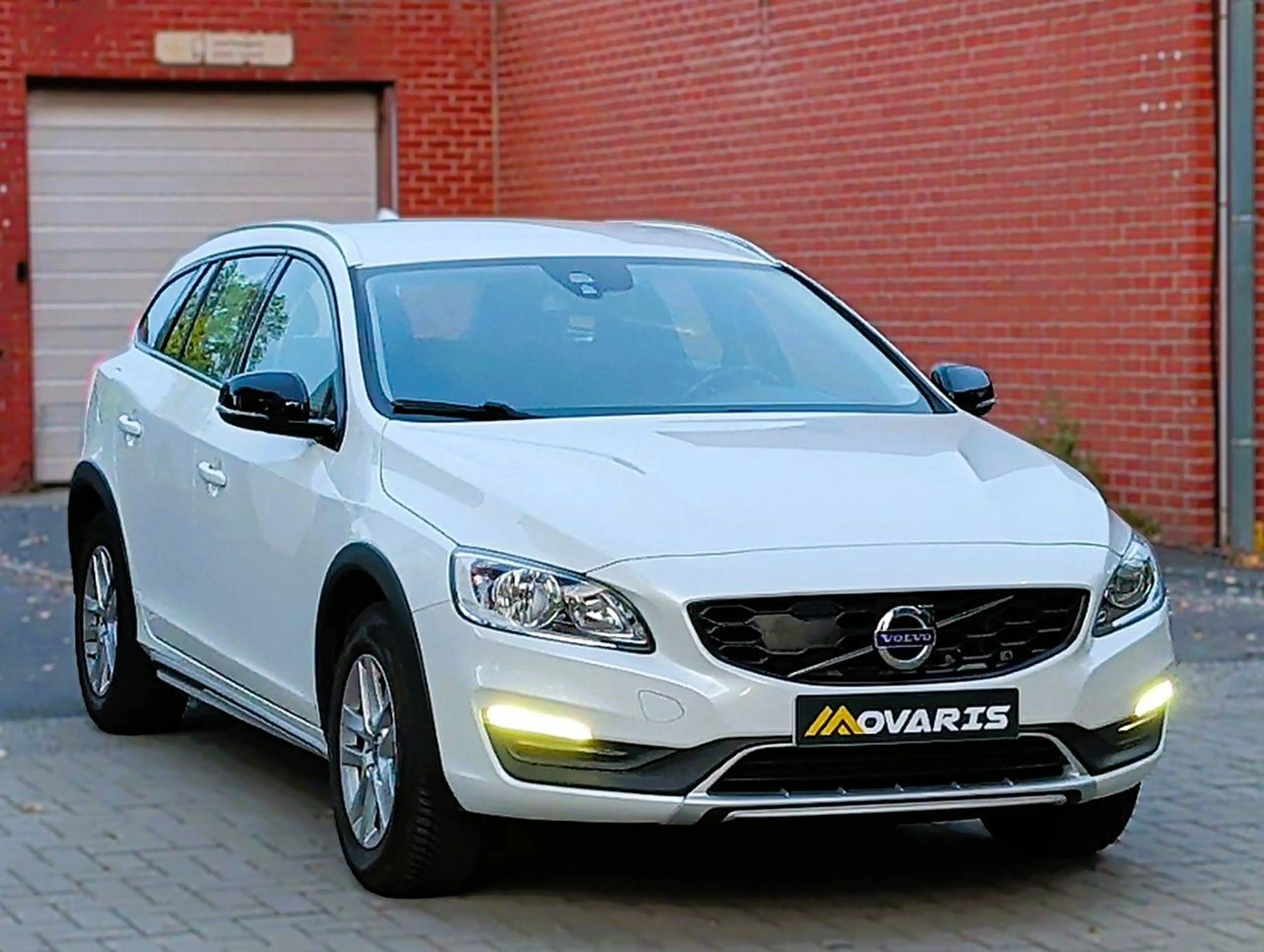 Volvo V60 Cross Country D3 KINETIC TREKHAAK 37000KM — photo 8