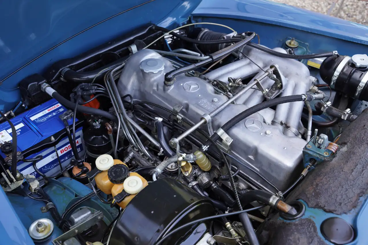 Mercedes-Benz SL 280 Pagode "with manual gearbox" In well-preserved con, foto 4