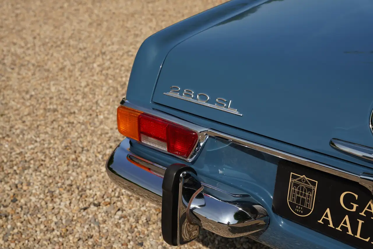 Mercedes-Benz SL 280 Pagode "with manual gearbox" In well-preserved con, foto 11