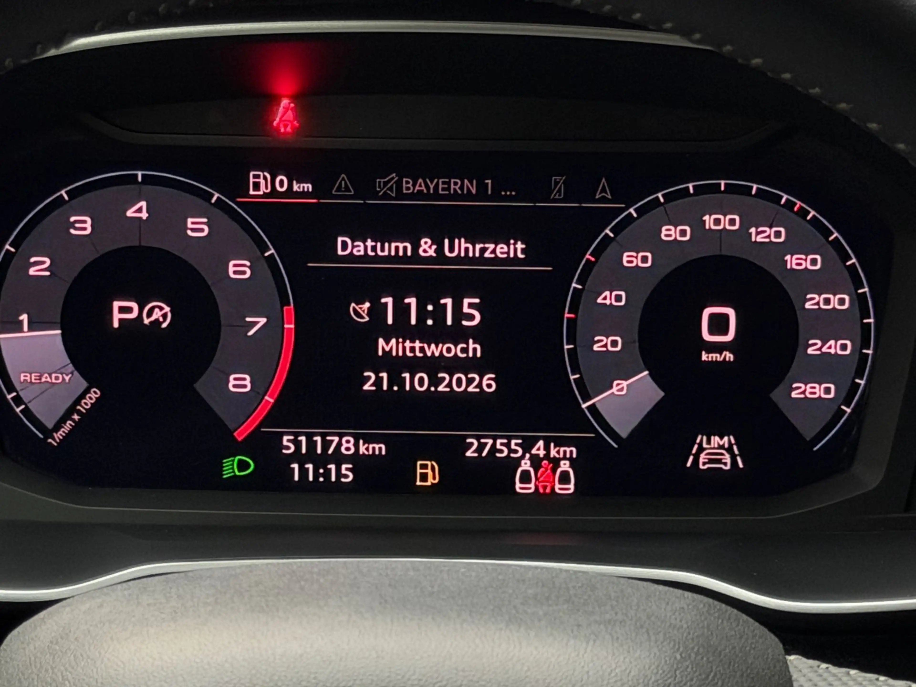 Audi Q3 40 TFSI quattro S line*Virtual*Black*KEYLESS — photo 27