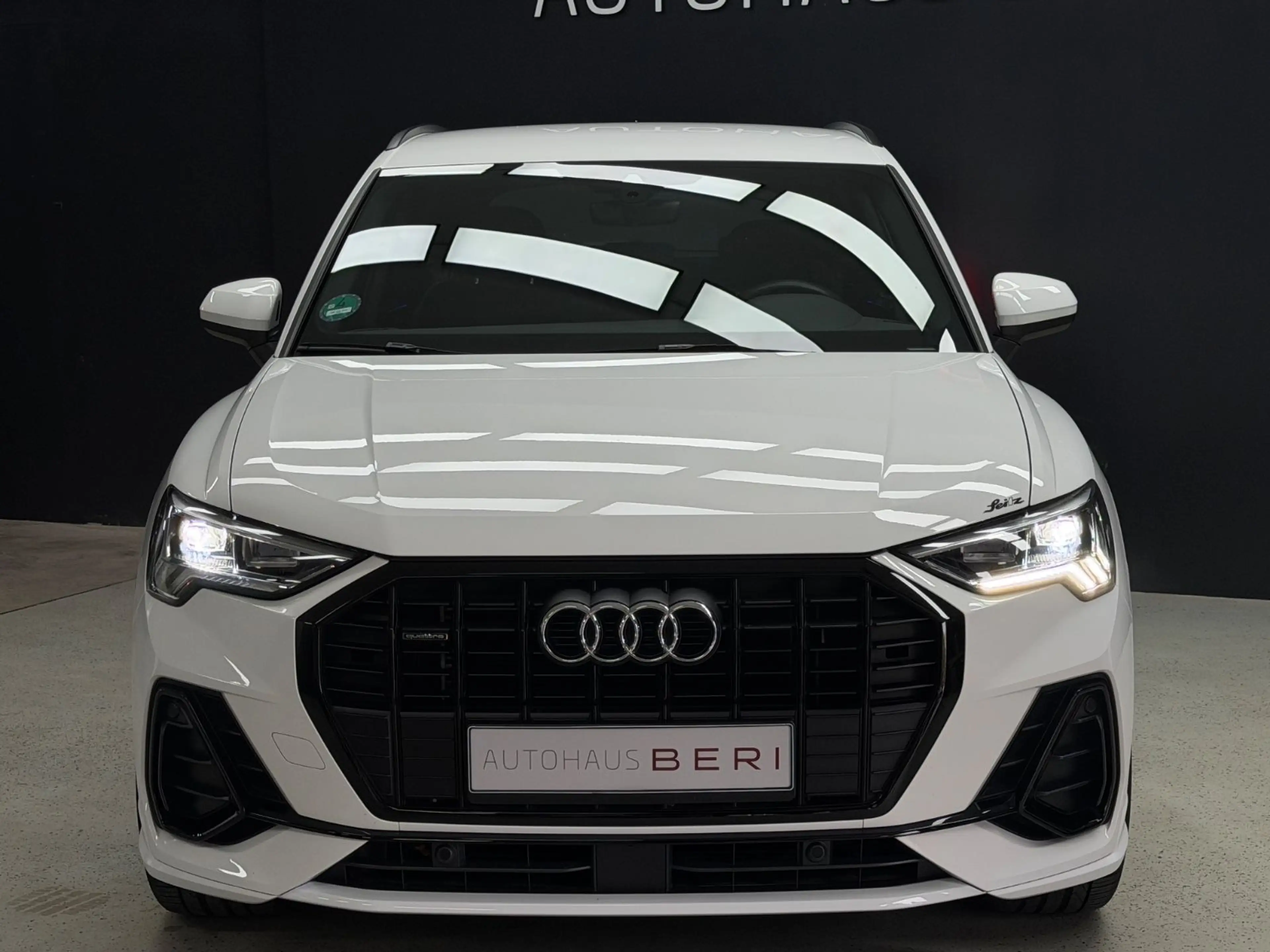 Audi Q3 40 TFSI quattro S line*Virtual*Black*KEYLESS — photo 2