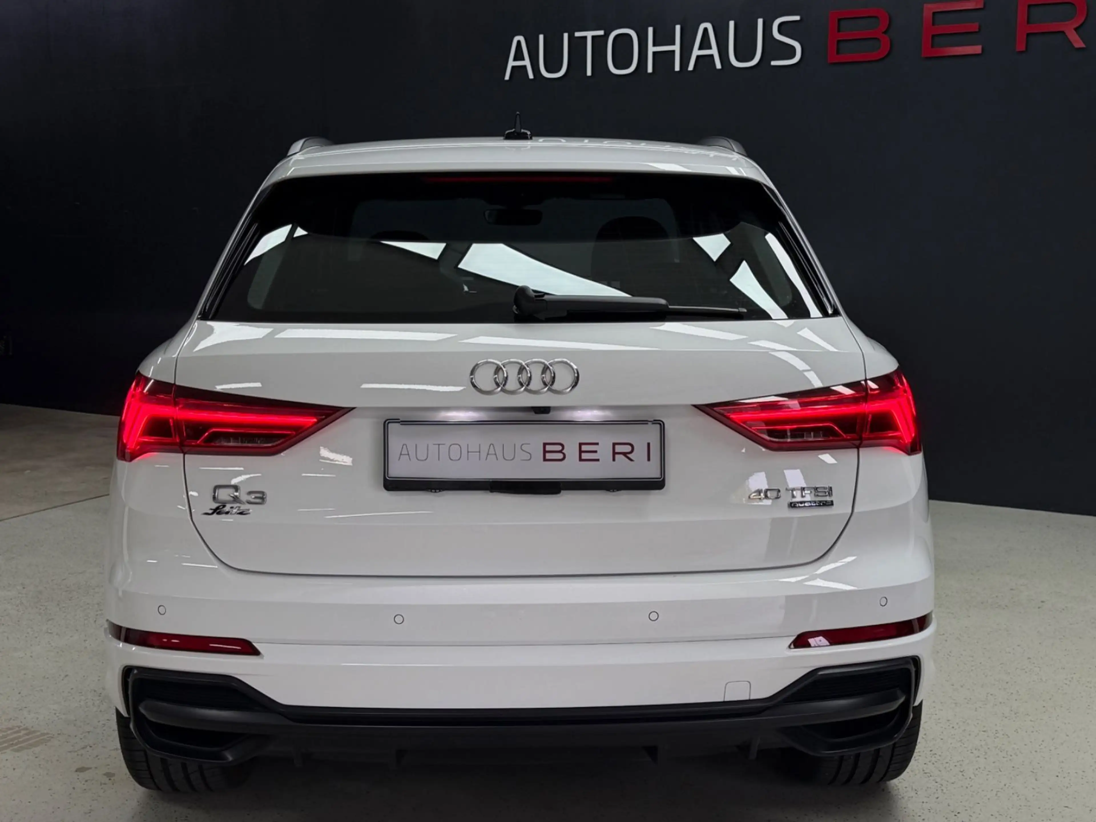 Audi Q3 40 TFSI quattro S line*Virtual*Black*KEYLESS — photo 6