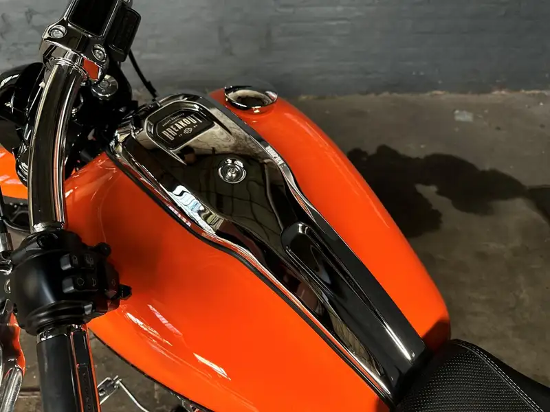 Harley-Davidson Breakout - foto 7