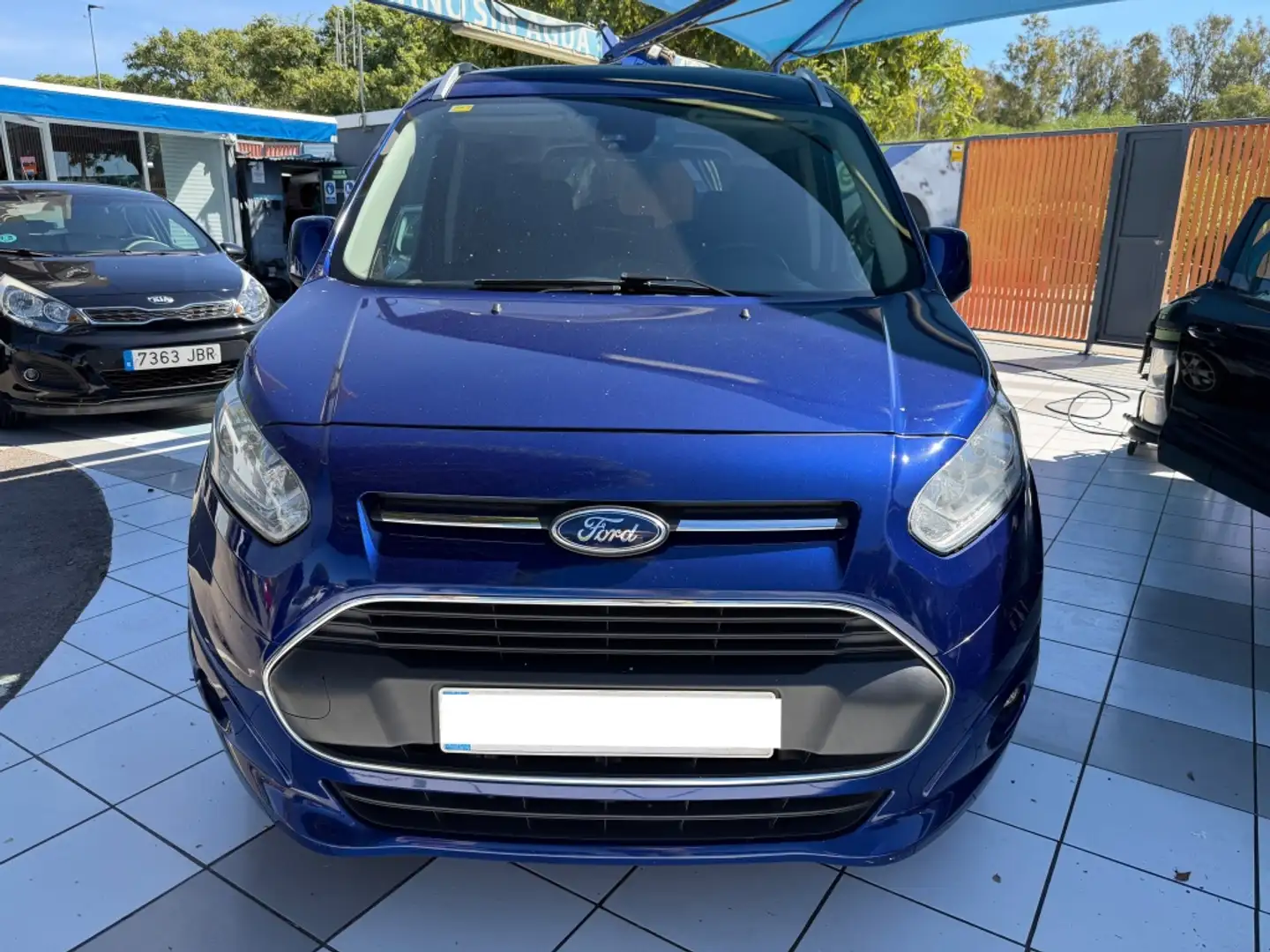 Ford Transit Connect Grand T 1.5TDCi S&S Titanium 120 Azul - 2