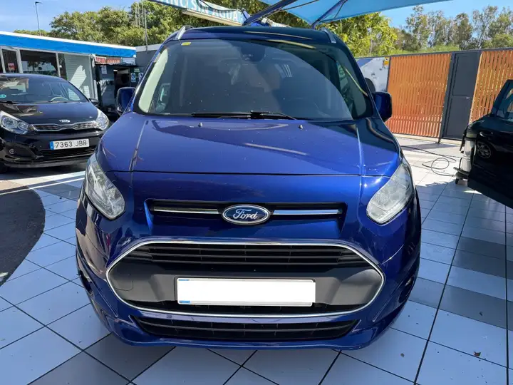 Ford Transit Connect 2015, foto 2