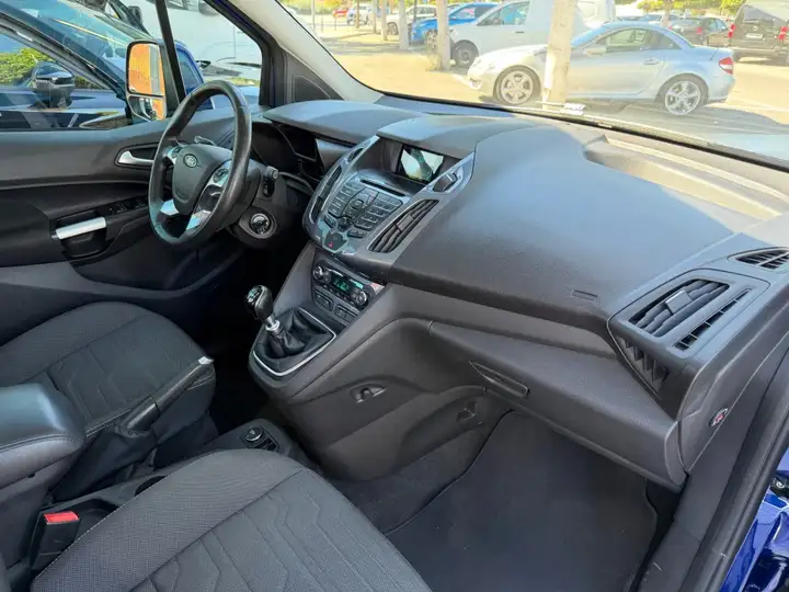 Ford Transit Connect 2015, foto 14