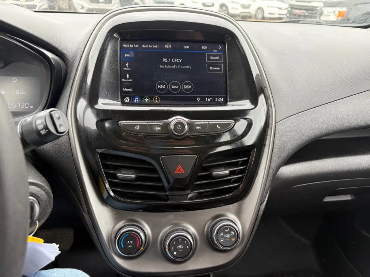 Chevrolet Spark снимка Chevrolet Spark