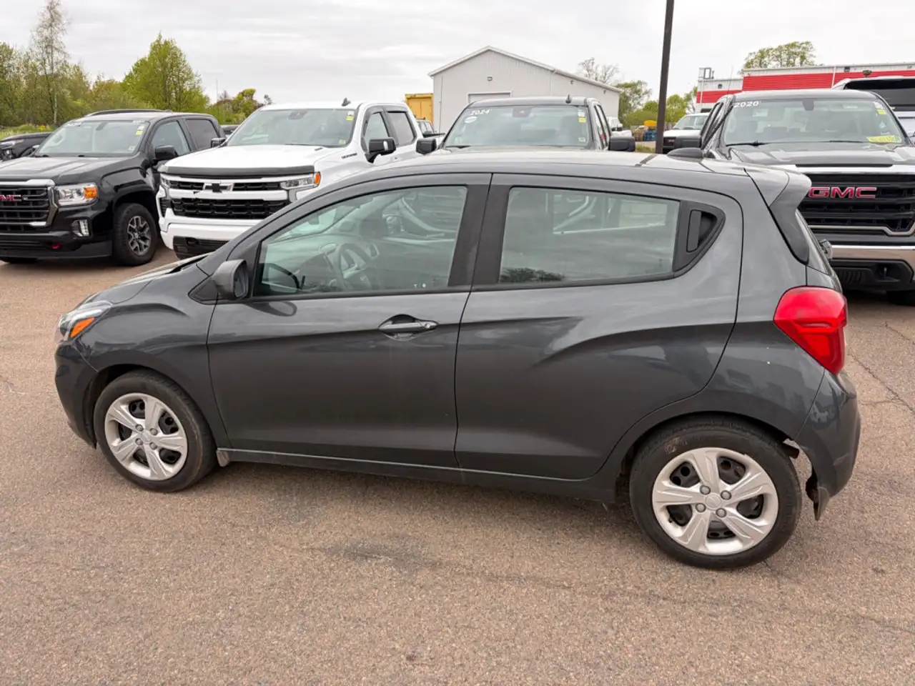 Chevrolet Spark снимка Chevrolet Spark