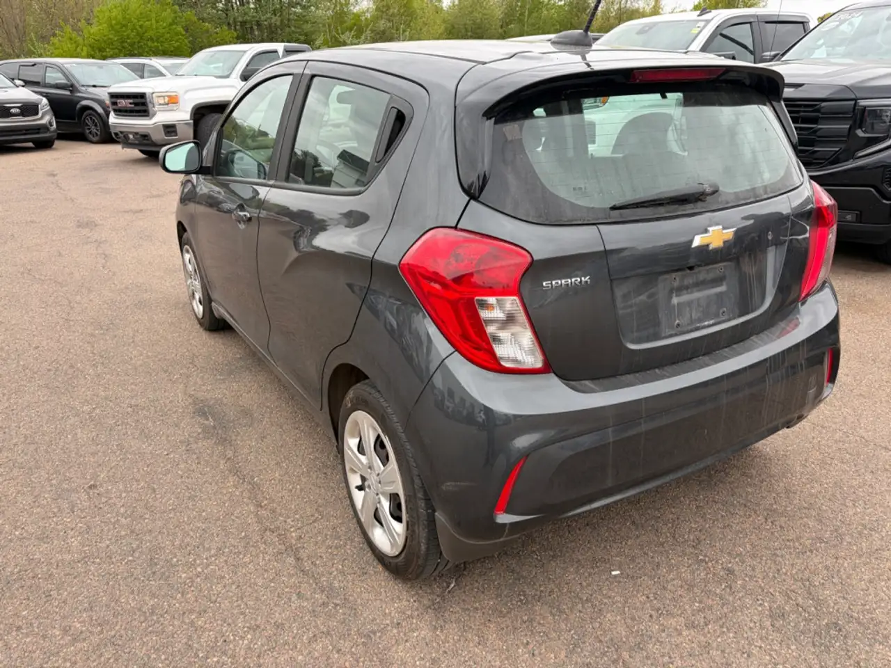 Chevrolet Spark снимка Chevrolet Spark