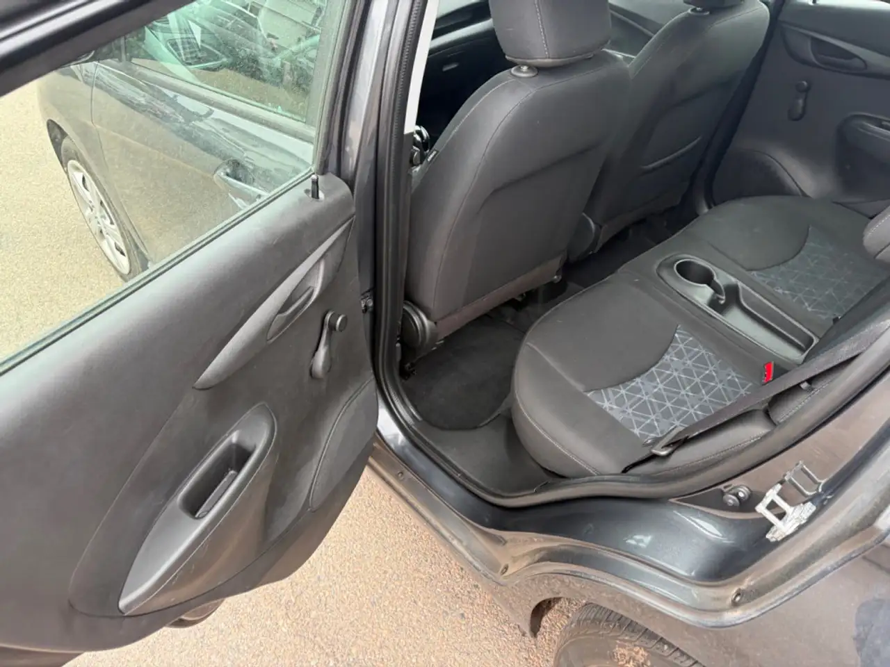 Chevrolet Spark снимка Chevrolet Spark