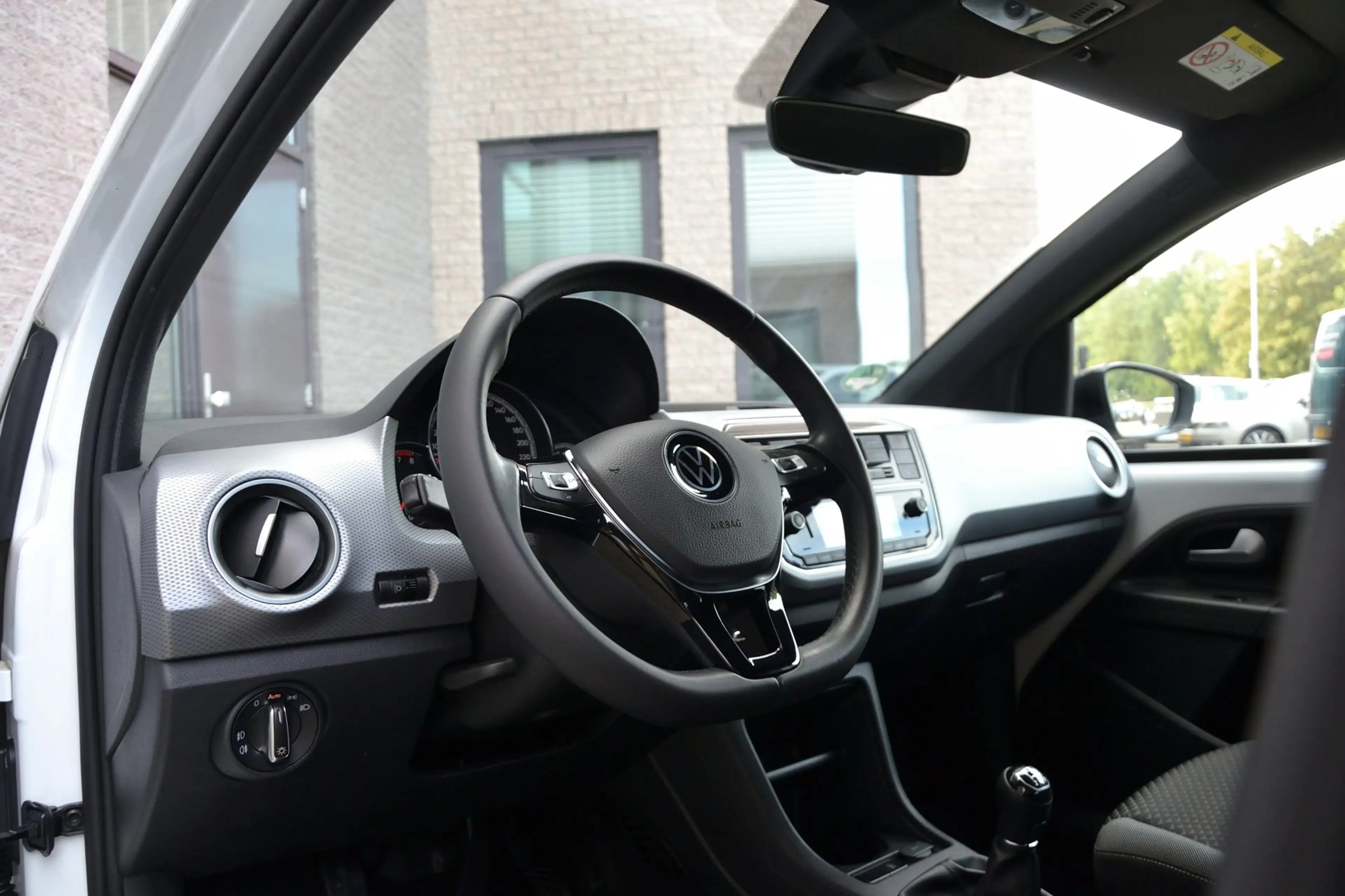 Volkswagen up! 1.0 Move Up! Active | Cruise Control | Stoelverwar — photo 7