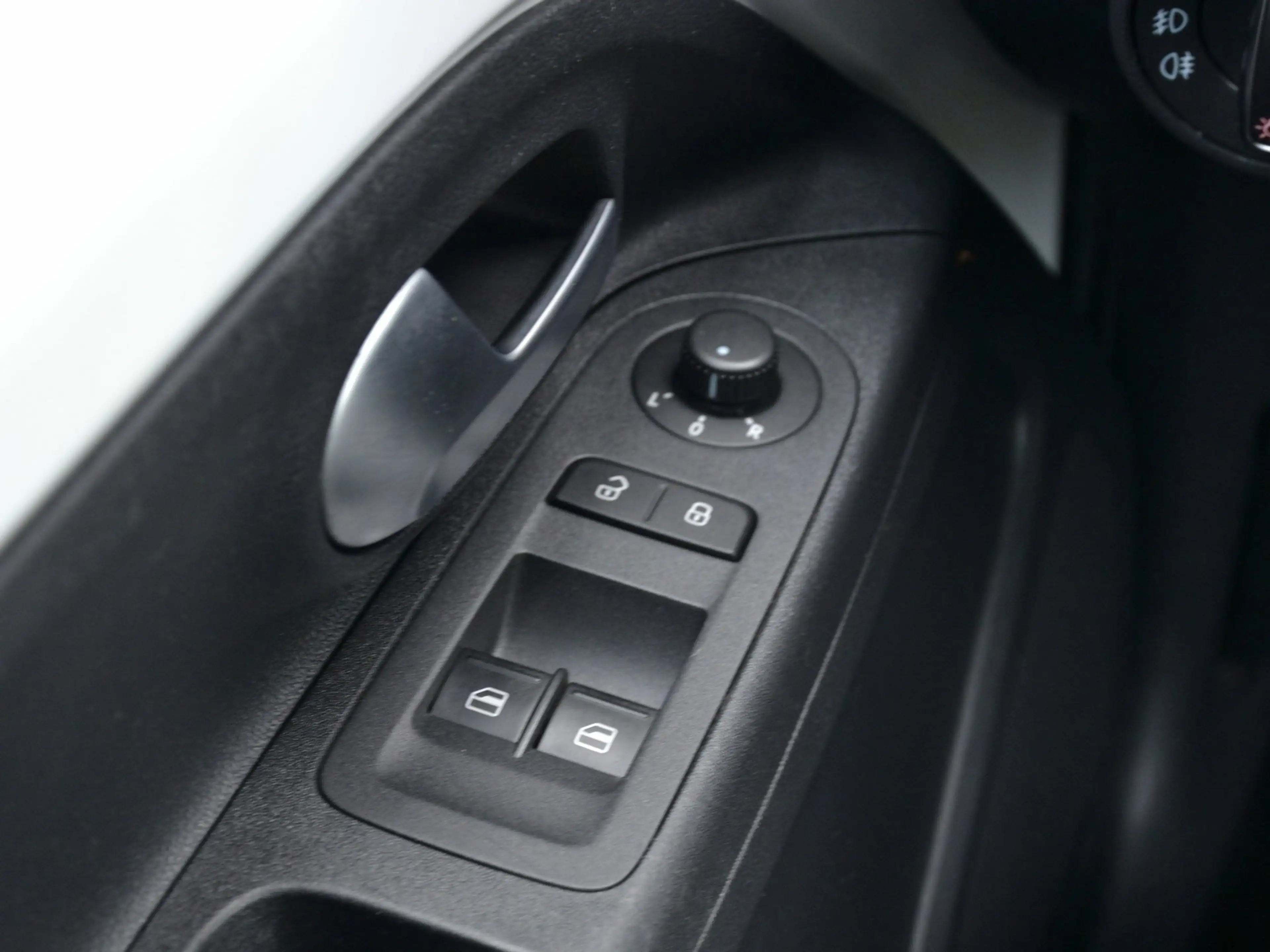 Volkswagen up! 1.0 Move Up! Active | Cruise Control | Stoelverwar — photo 17