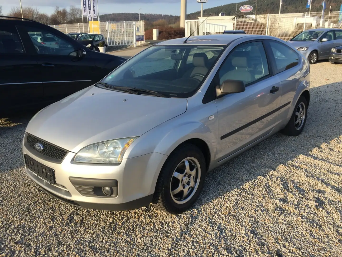 Ford Focus Trend,Klima,ESP, Tüv Neu ! Silber - 1