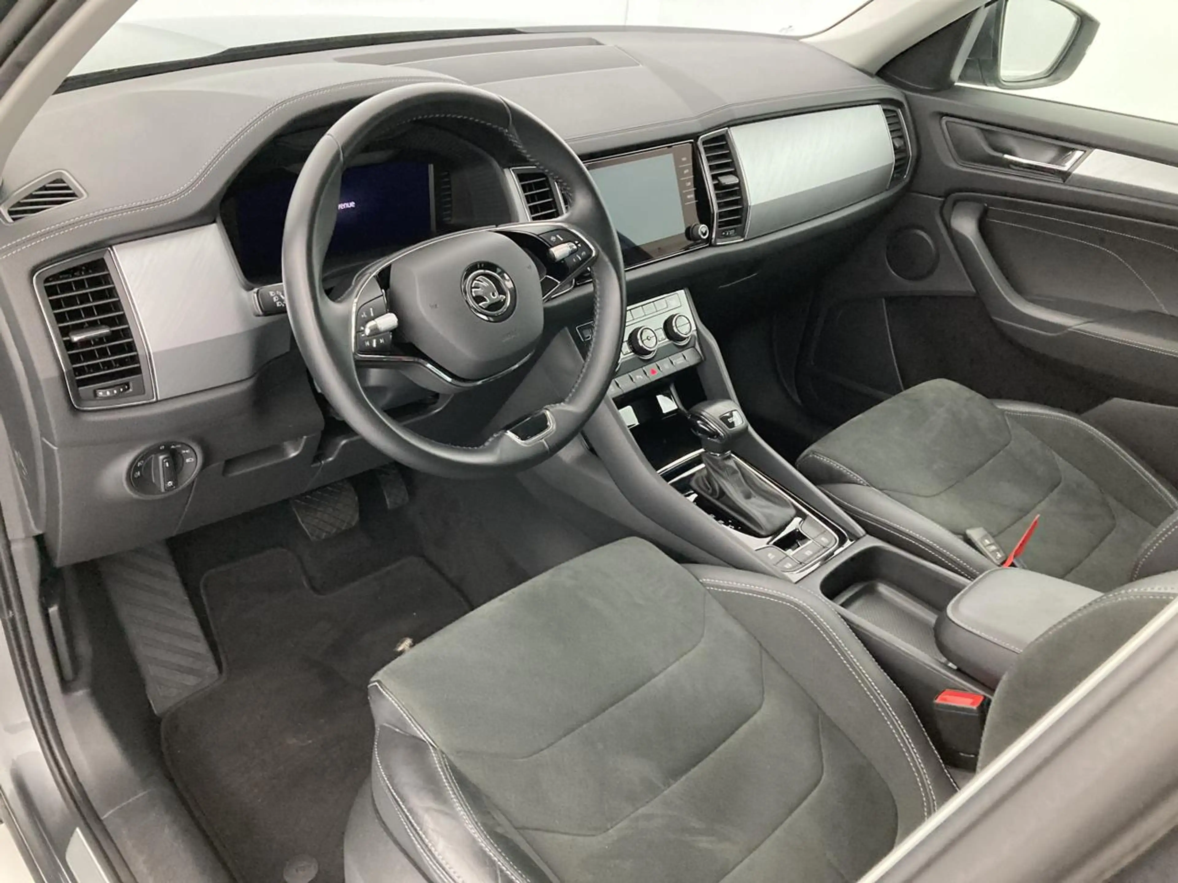 Skoda Kodiaq 1.5 TSI 110kW (150ch) Clever DSG — photo 4