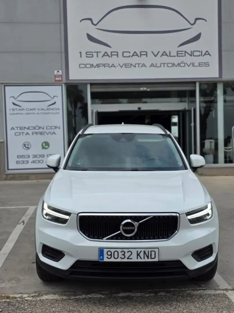 Volvo XC40 D3 Blanc - 1