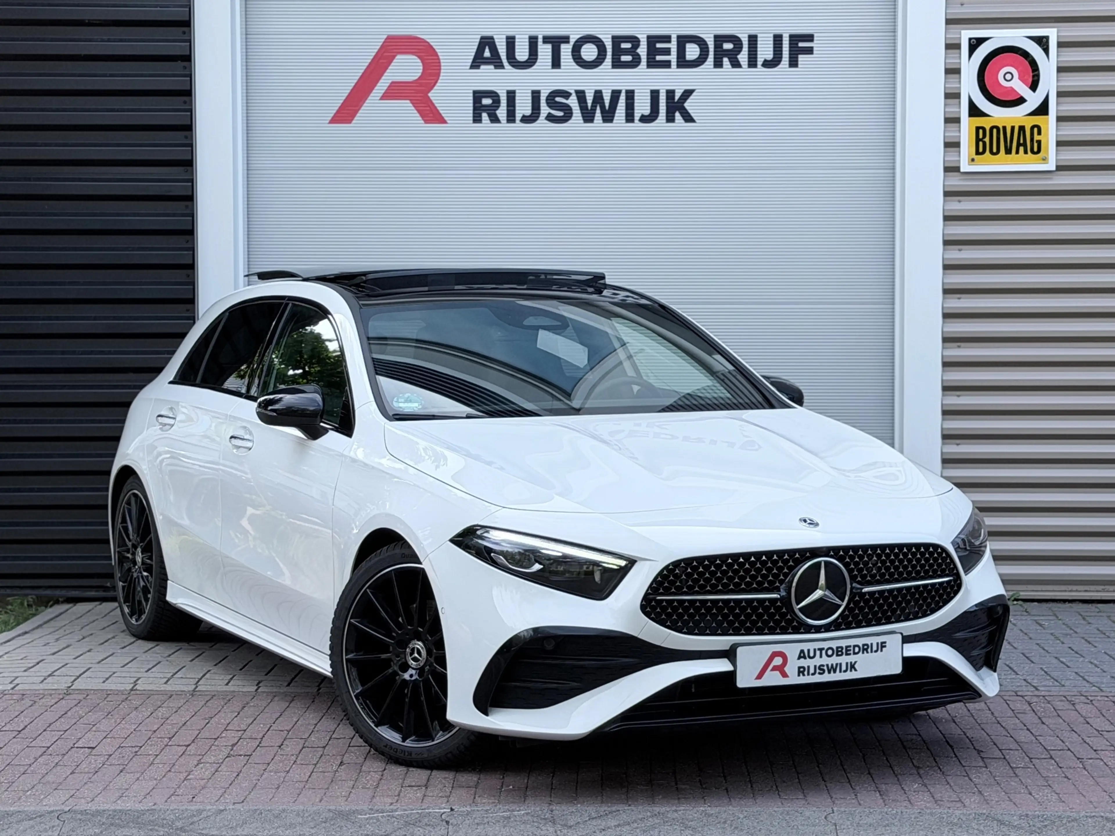 Mercedes-Benz A 180 AMG Night Edition Pano/Camera/Sfeer — photo 6