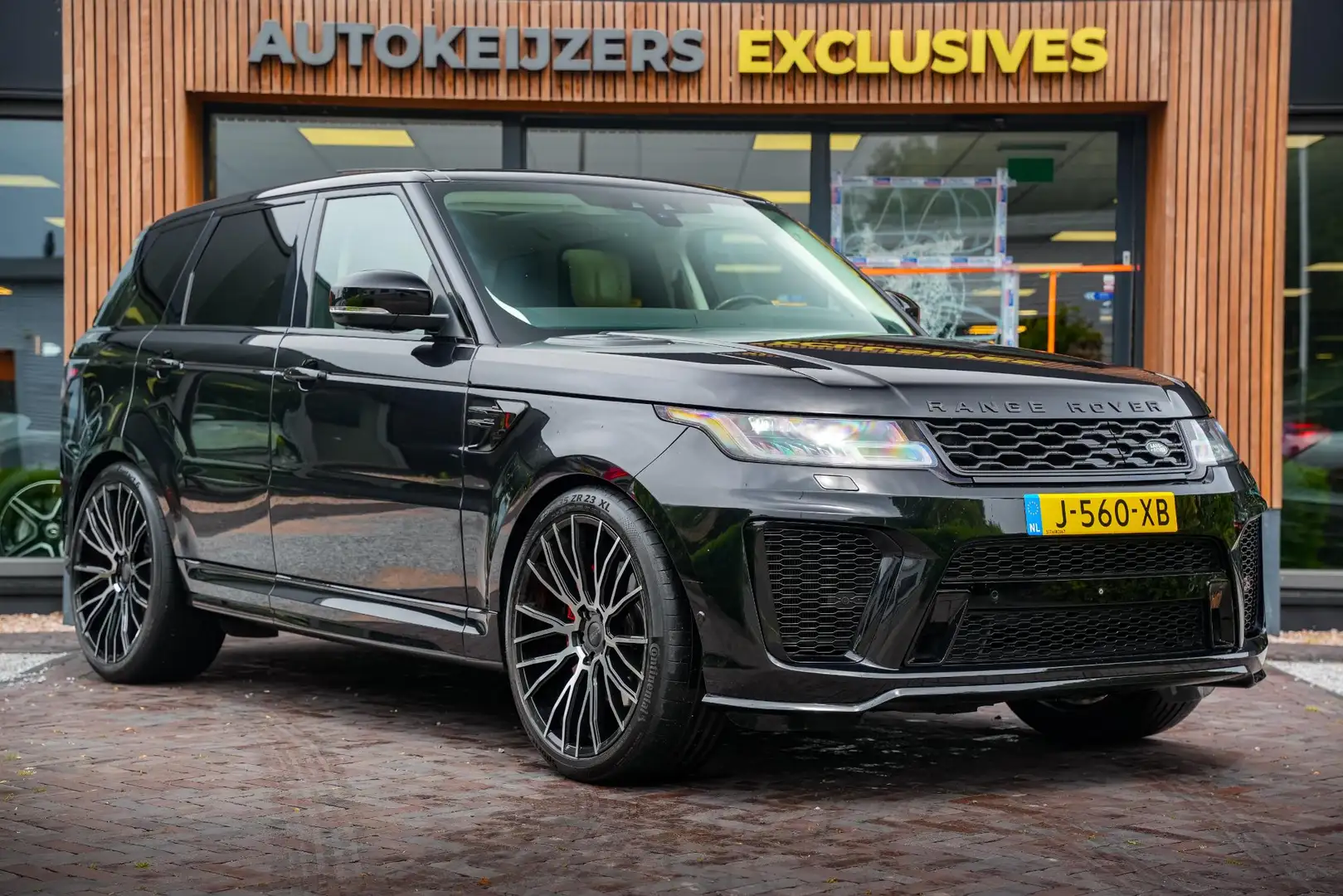 Land Rover Range Rover Sport 2.0 P400e HSE Dynamic SVR Panoramadak Matrix LED M Zwart - 1