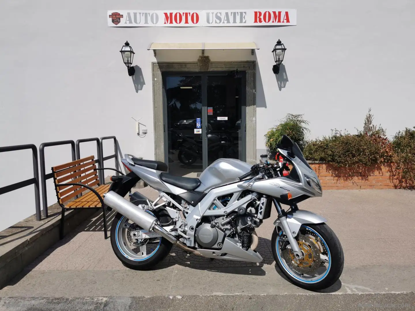 Suzuki SV 1000 SV 1000 S RATE AUTO MOTO SCOOTER Plateado - 1