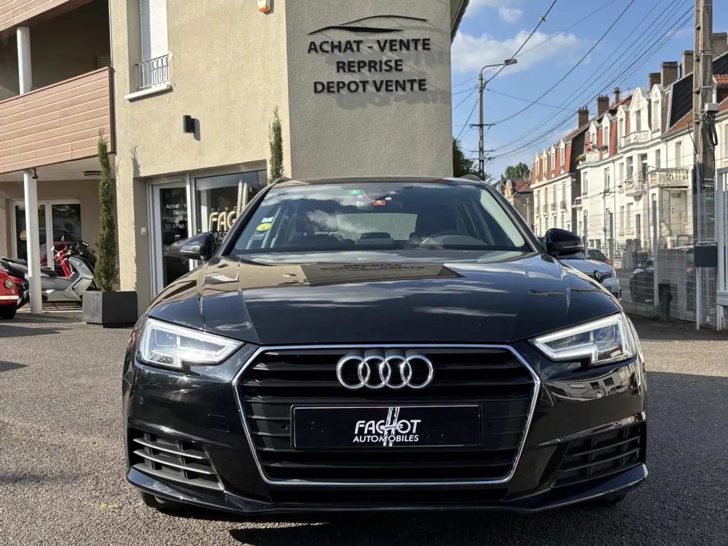 Audi A4 Avant 2.0 30 TDI - 122 - BV S-tronic  Business lin Noir - 2