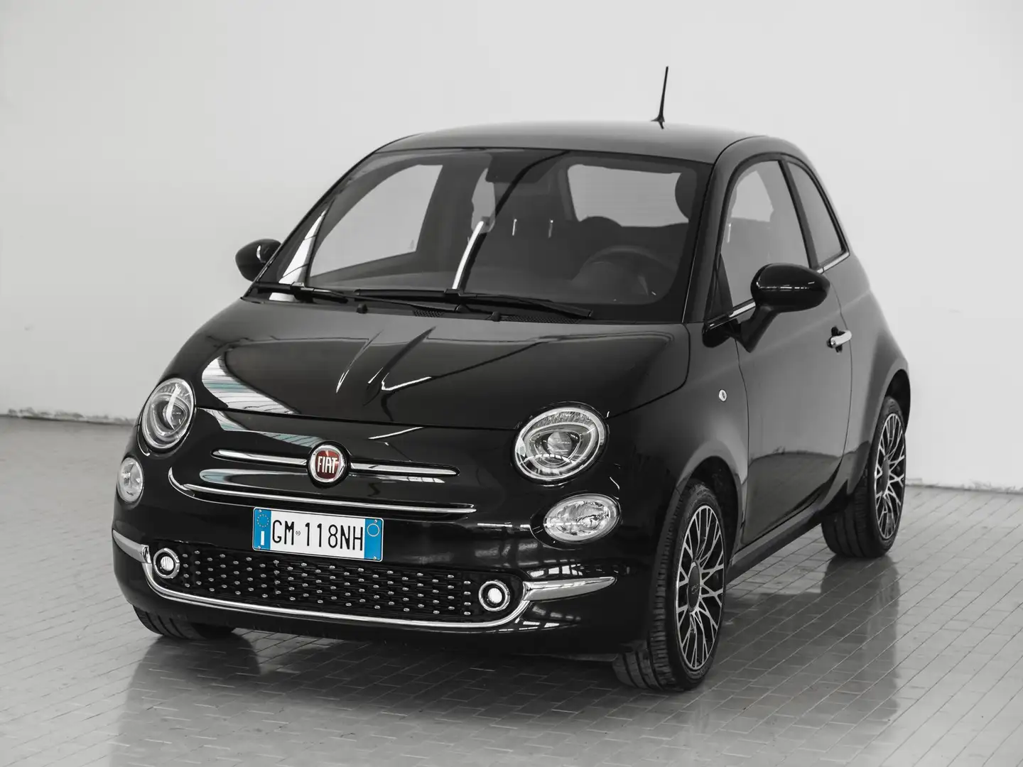 Fiat 500 500 1.0 hybrid Dolcevita 70cv Nero - 2