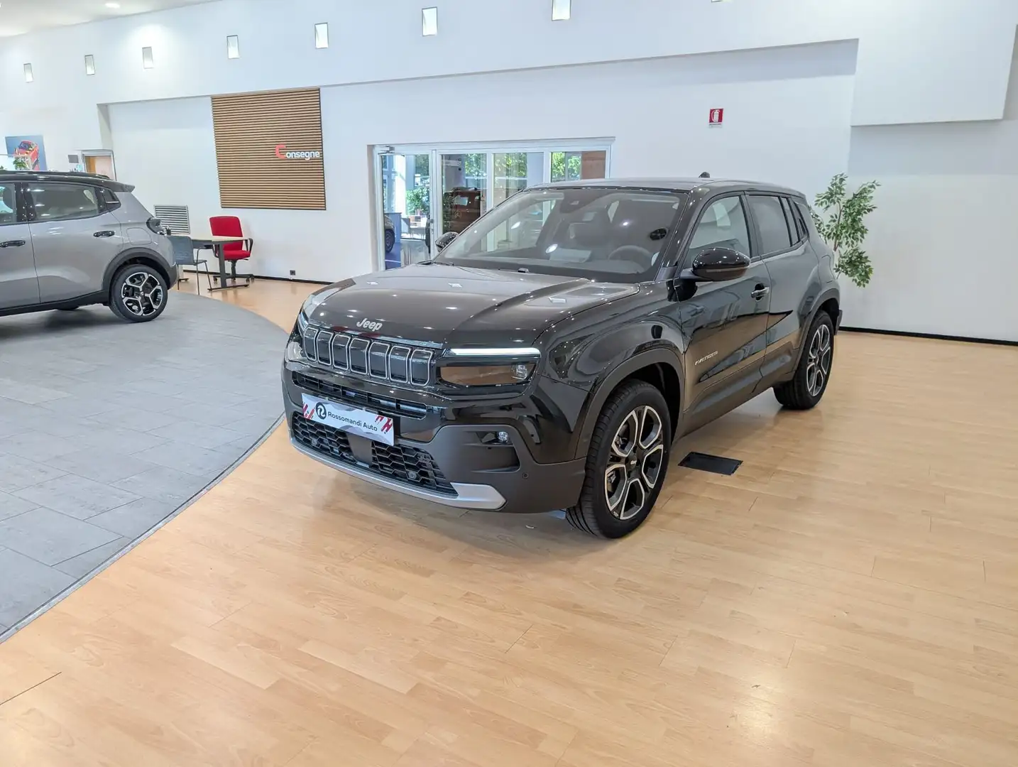 Jeep Avenger Avenger 1.2 Turbo 100 CV MHEV Summit Schwarz - 2