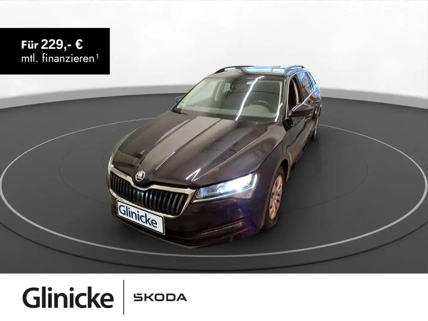 Skoda Superb Combi 2.0 TDI Ambition AHK Navi PDC vo+hi Schwarz - 1