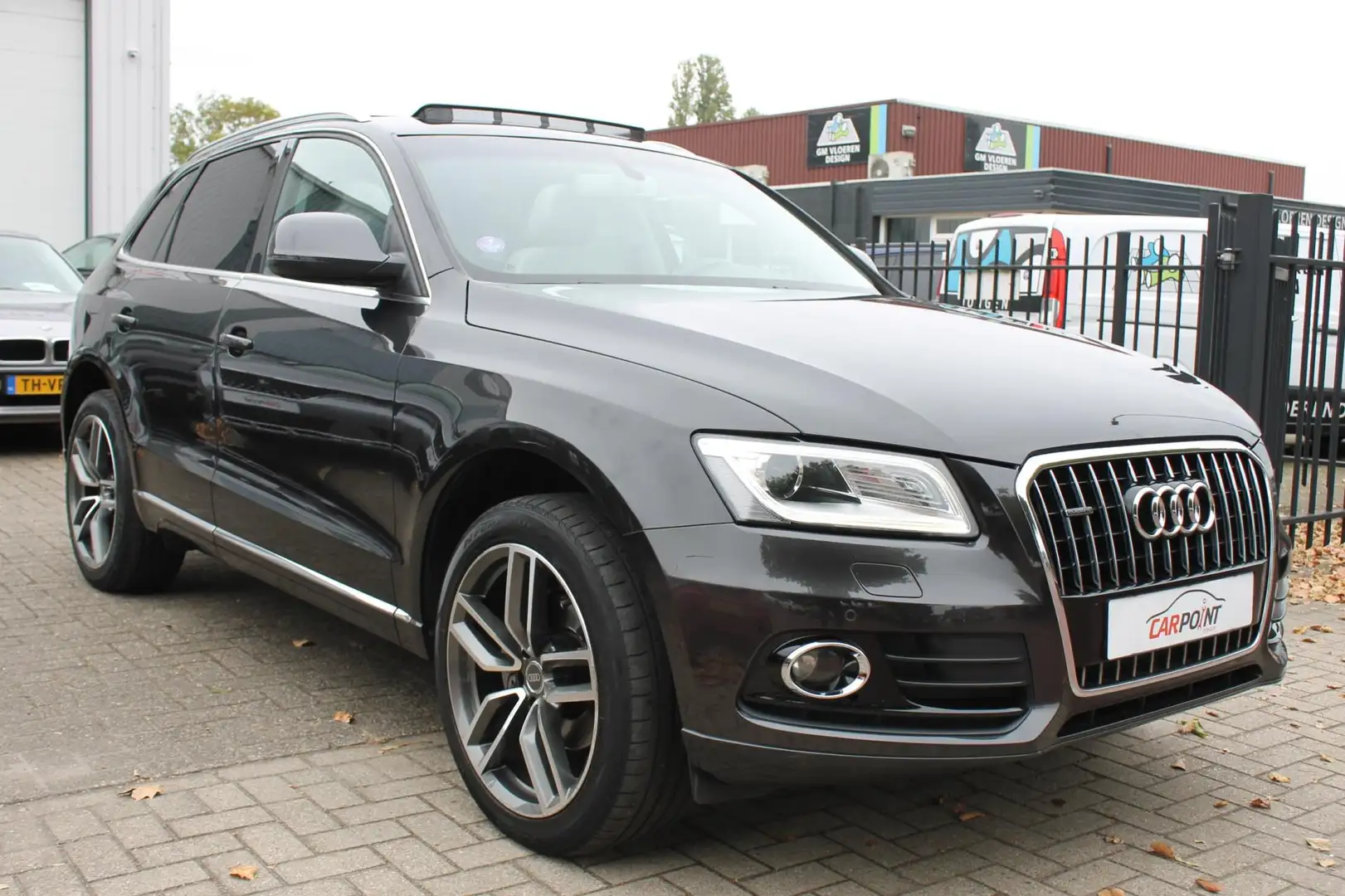 Audi Q5 2.0 TFSI Quattro S-Line Pano Leer Keyless 224 PK! Gris - 2