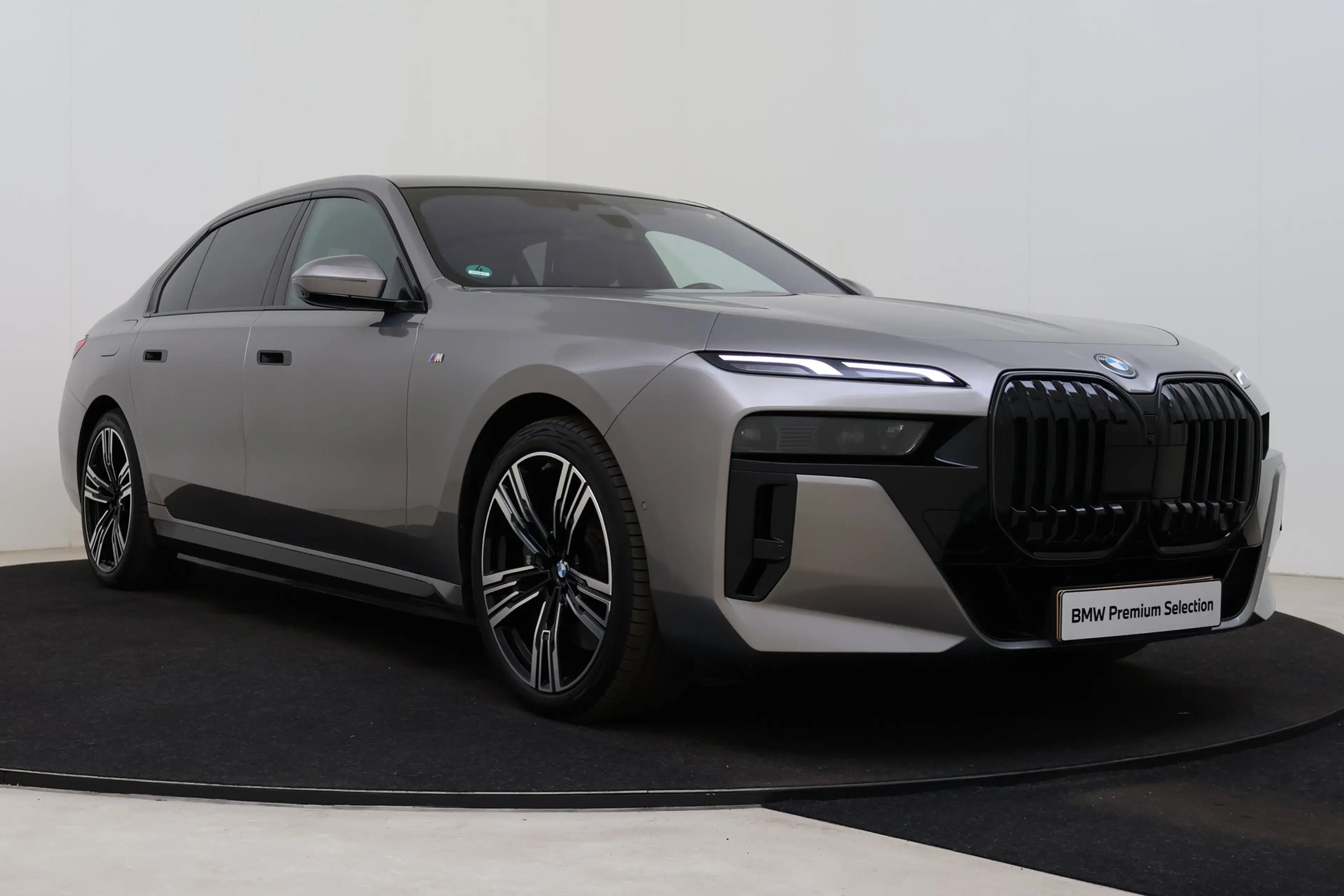 BMW i7 eDrive50 High Executive M Sport / Panoramadak / St — photo 13