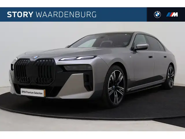BMW i7 eDrive50 High Executive M Sport / Panoramadak / St