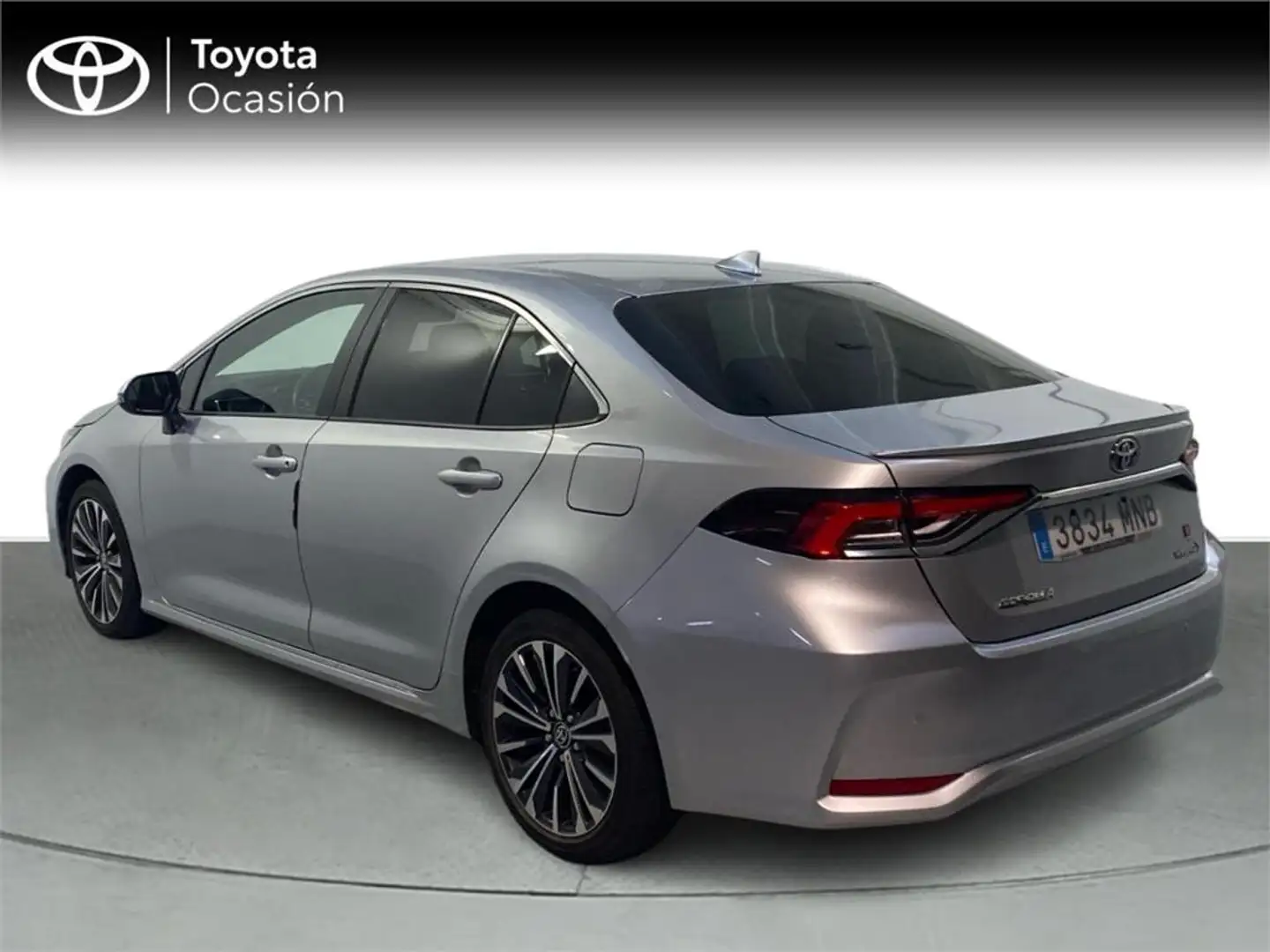 Toyota Corolla Sedán 140H Style Plus - 2