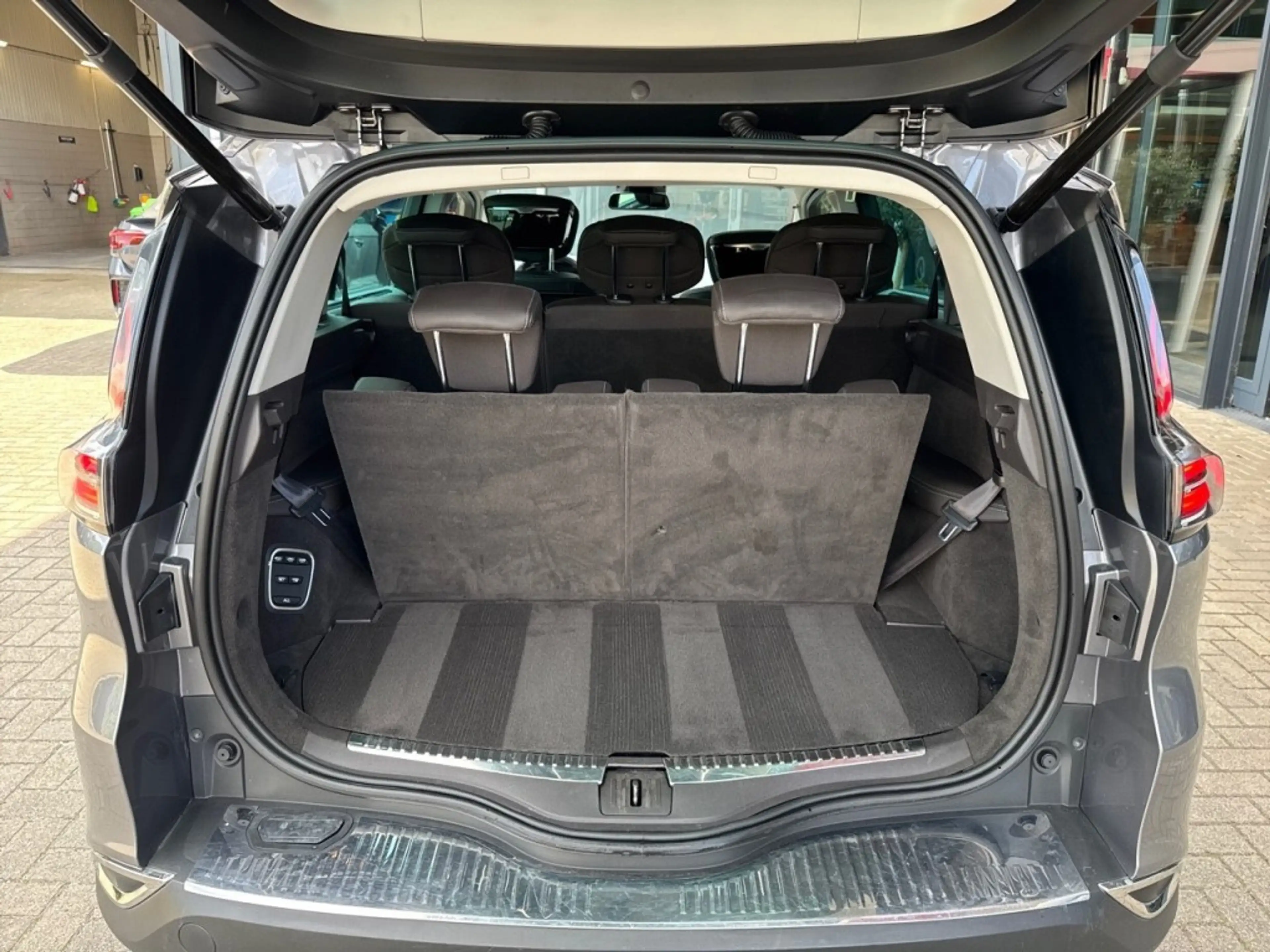 Renault Espace 1.6 dCi INITIALE PARIS 7PERS. TREKHAAK/CAMERA/ELEK — photo 10