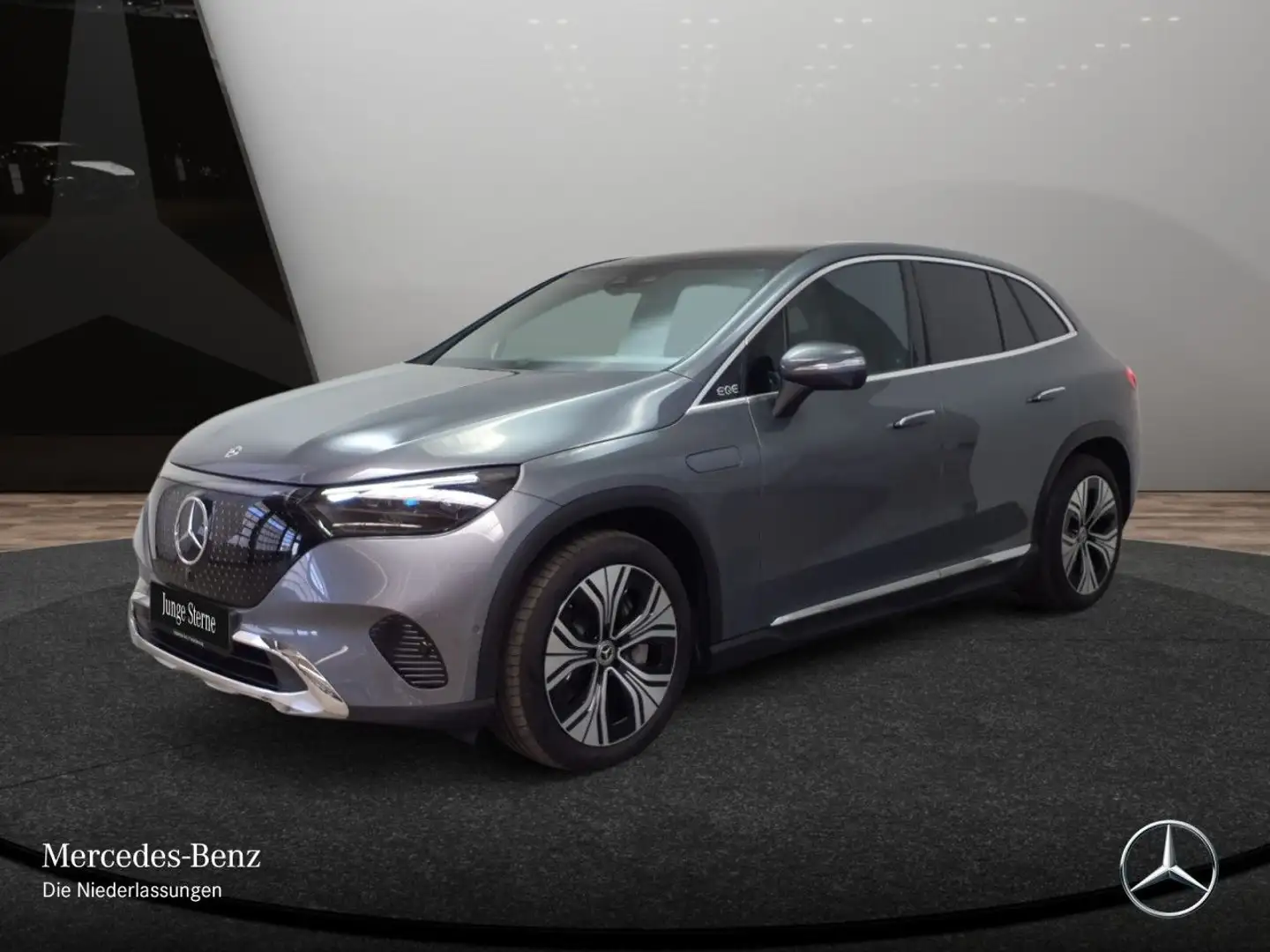 Mercedes-Benz EQE SUV EQE 350 4M AVANTG+PANO+360+AHK+BURMESTER+KEYLESS Šedá - 2