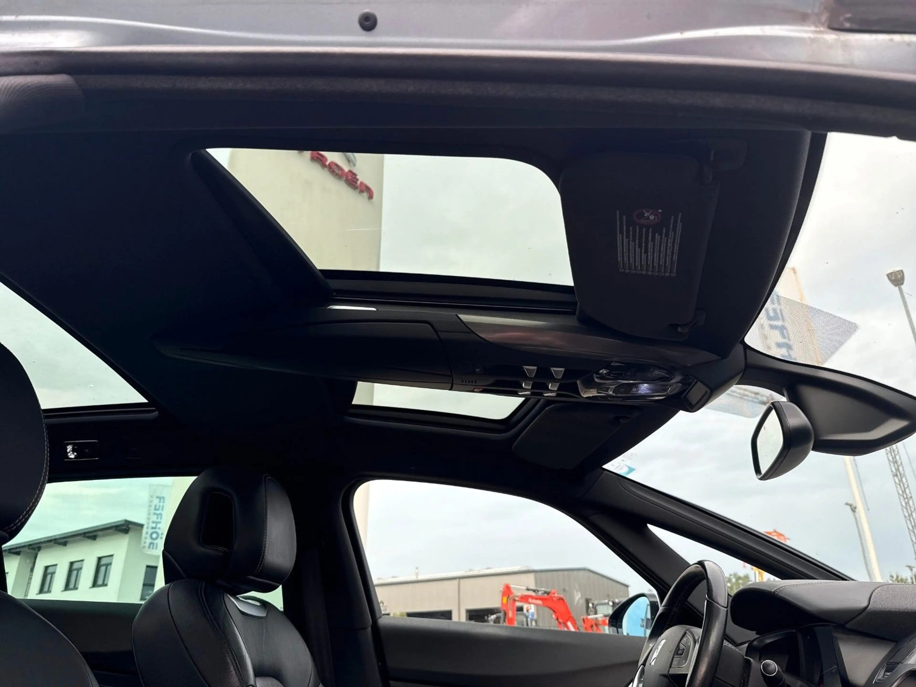 Citroen DS5 HD 165 SPORTCHIC — photo 15