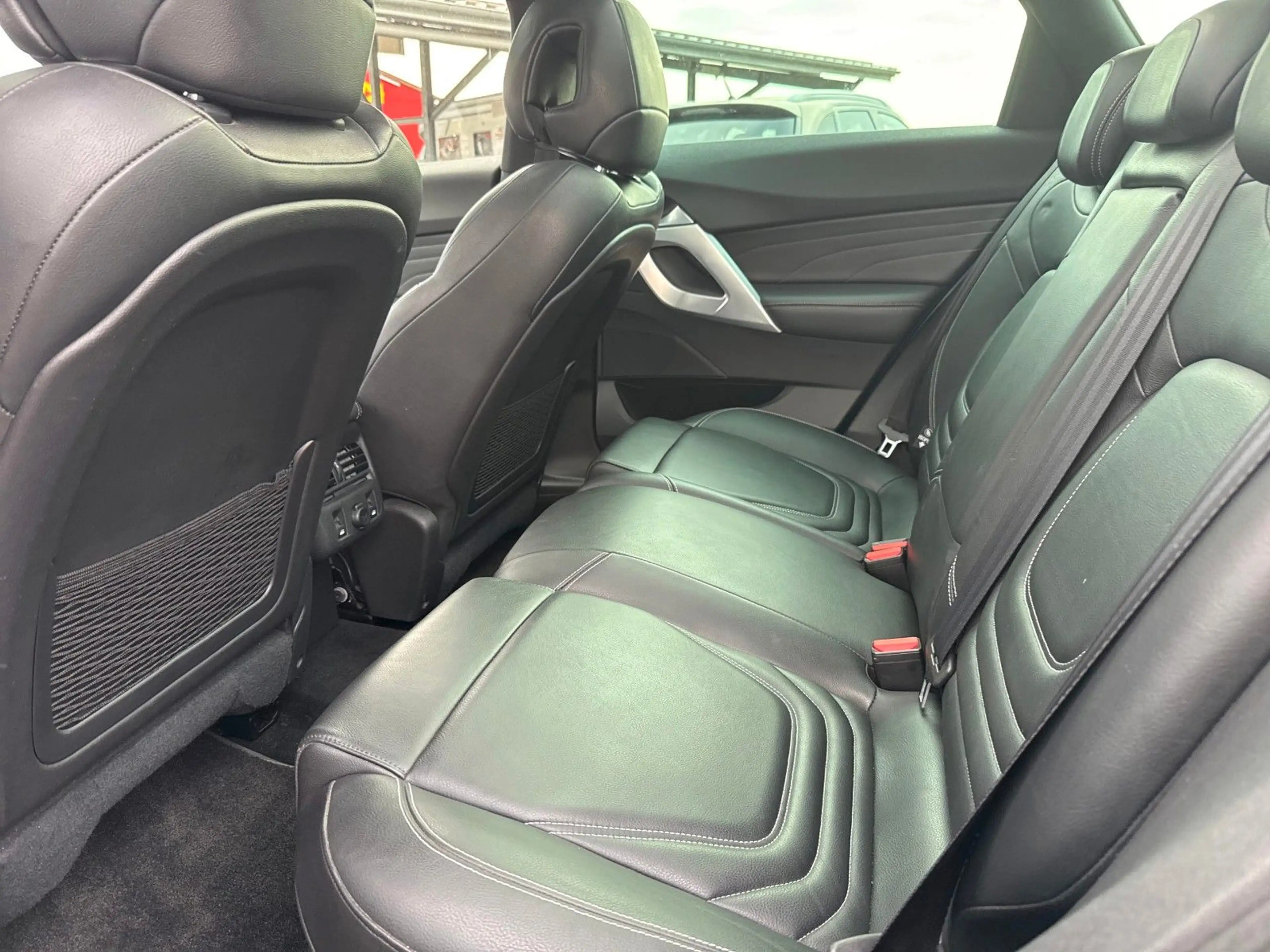 Citroen DS5 HD 165 SPORTCHIC — photo 10