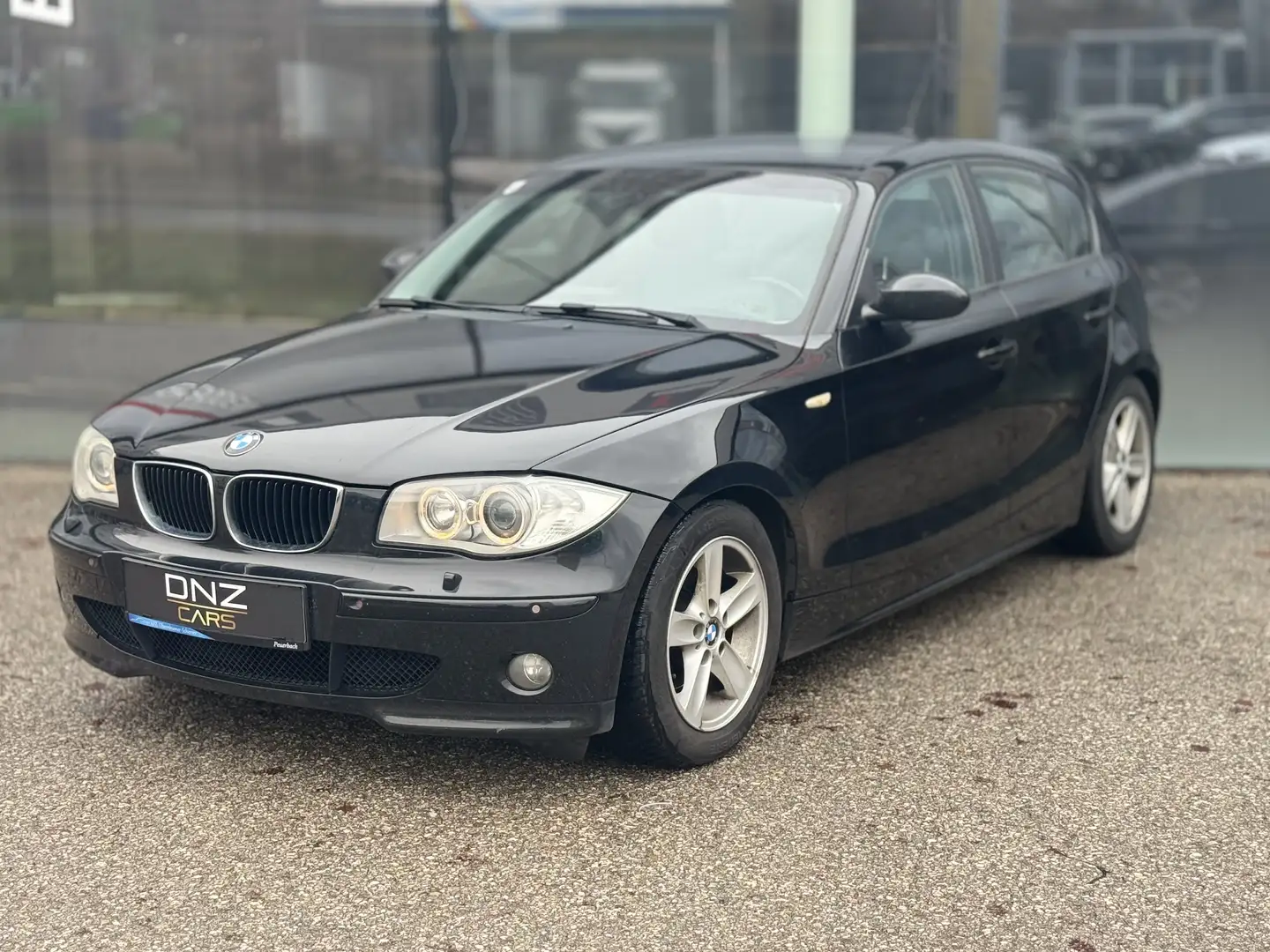 BMW 118 d HIFI|NAVI|PDC|XENON Schwarz - 1